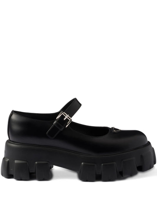 logo-detail flat pumps