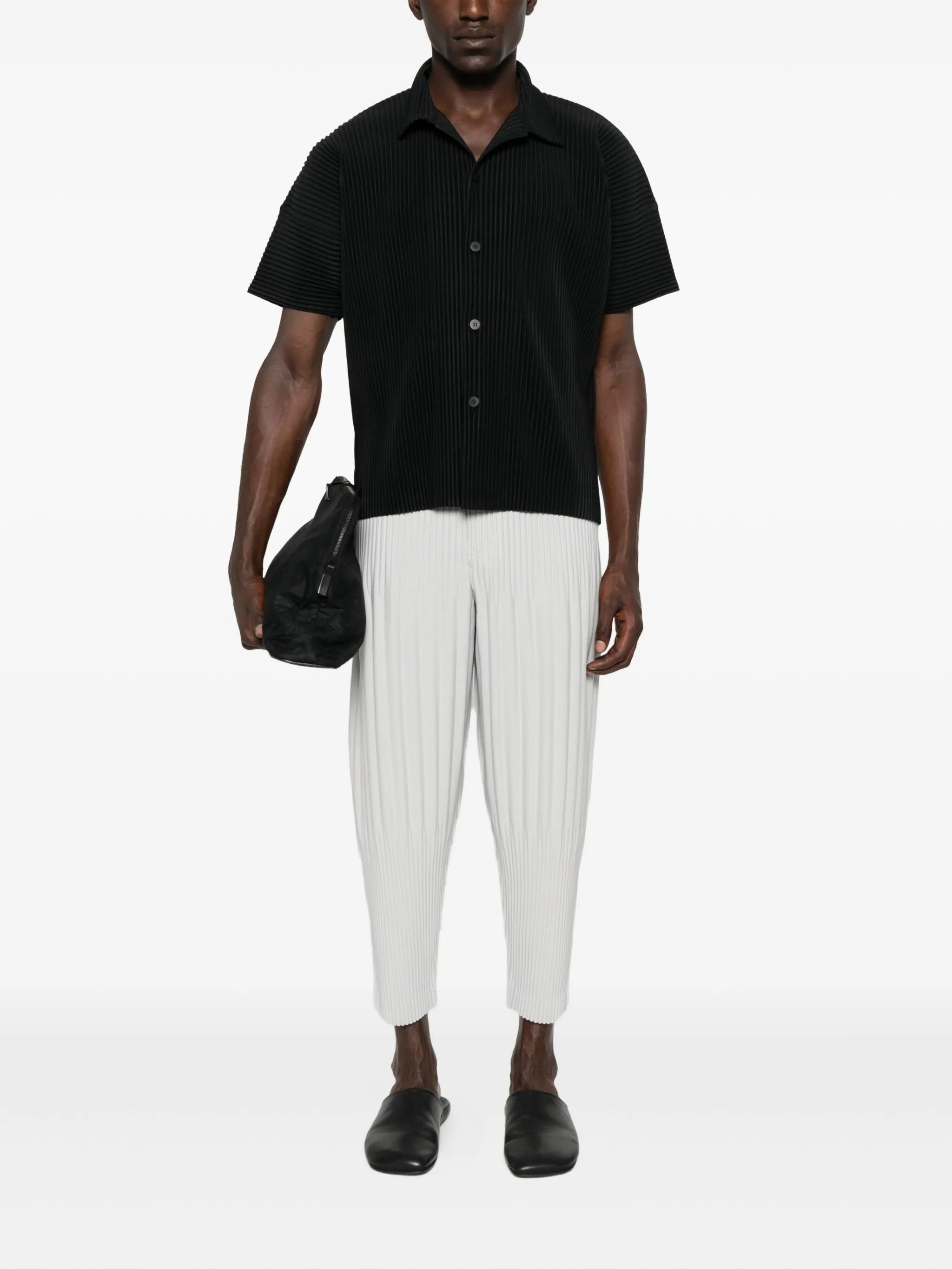 pleated short-sleeve shirt