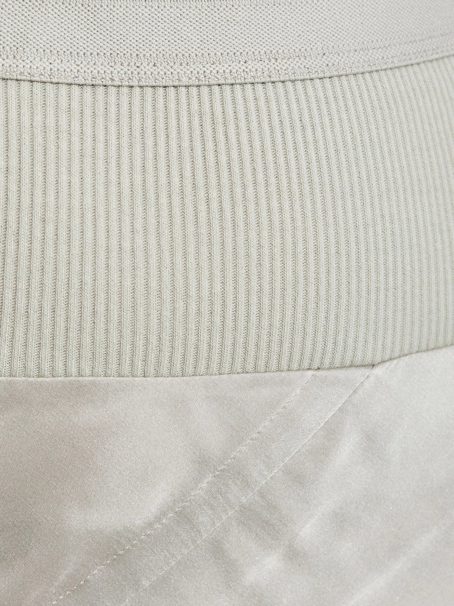 ribbed-waistband skirt