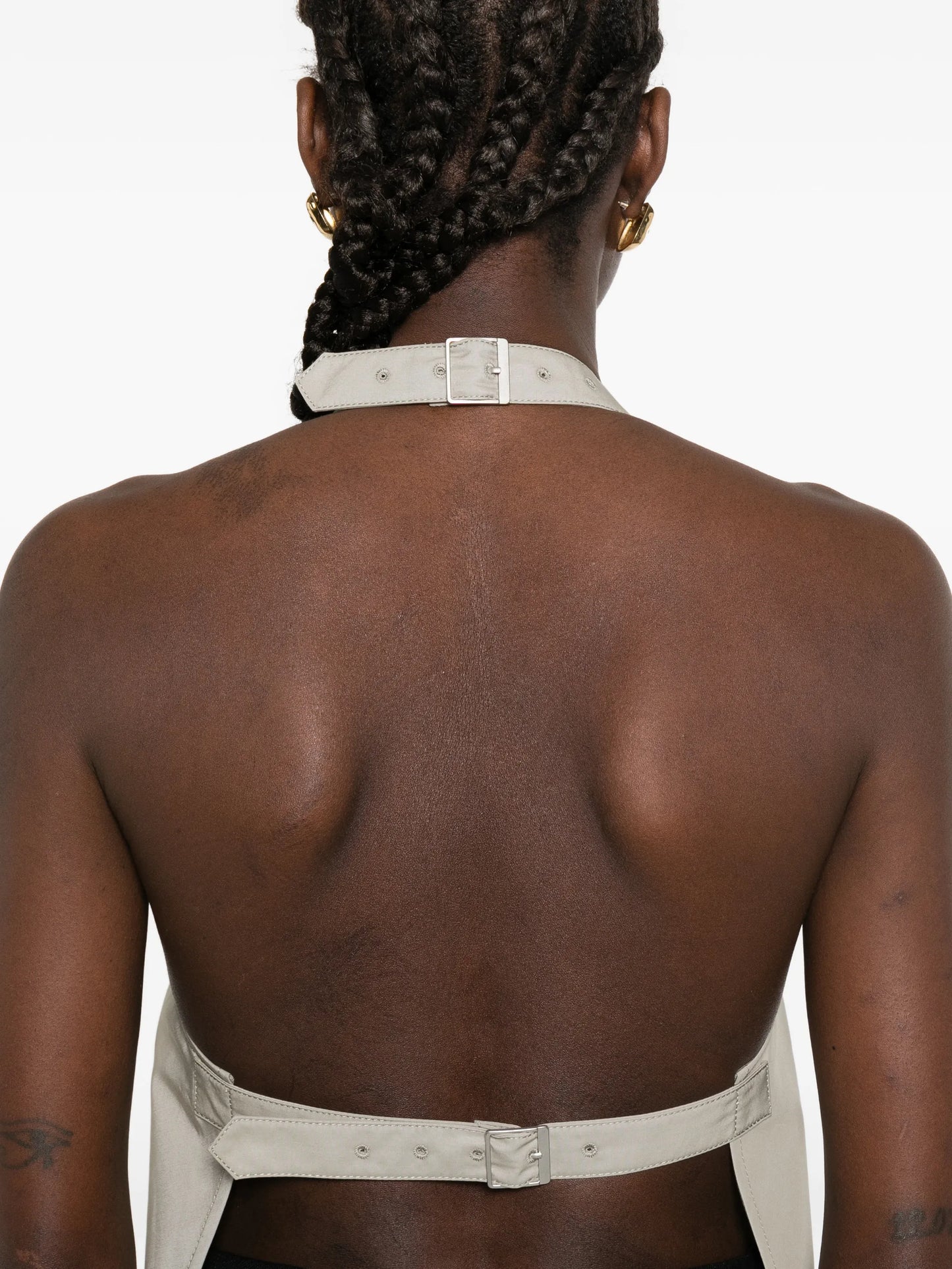 Clean backless top