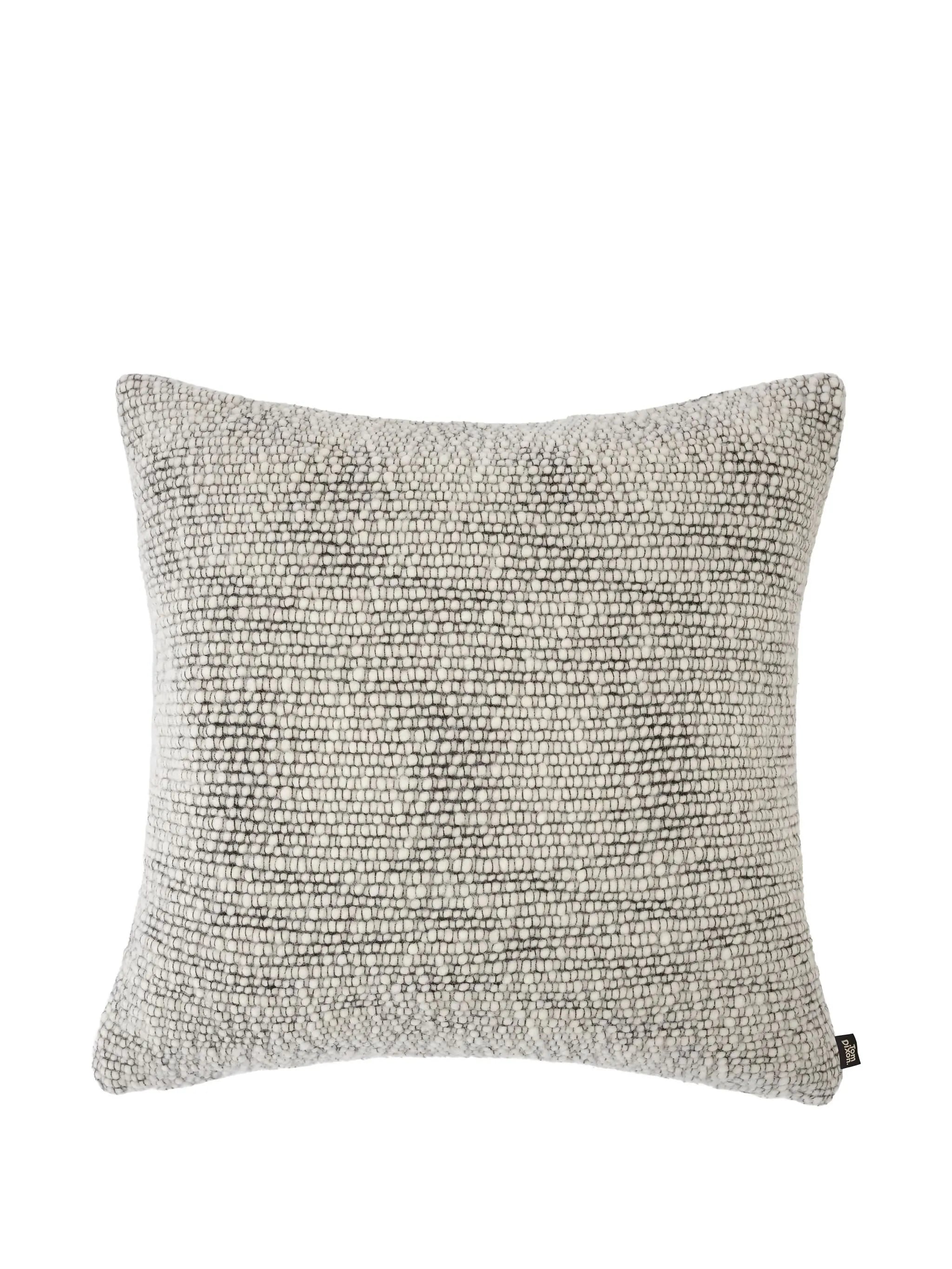Thread cushion (50cm x 50cm)