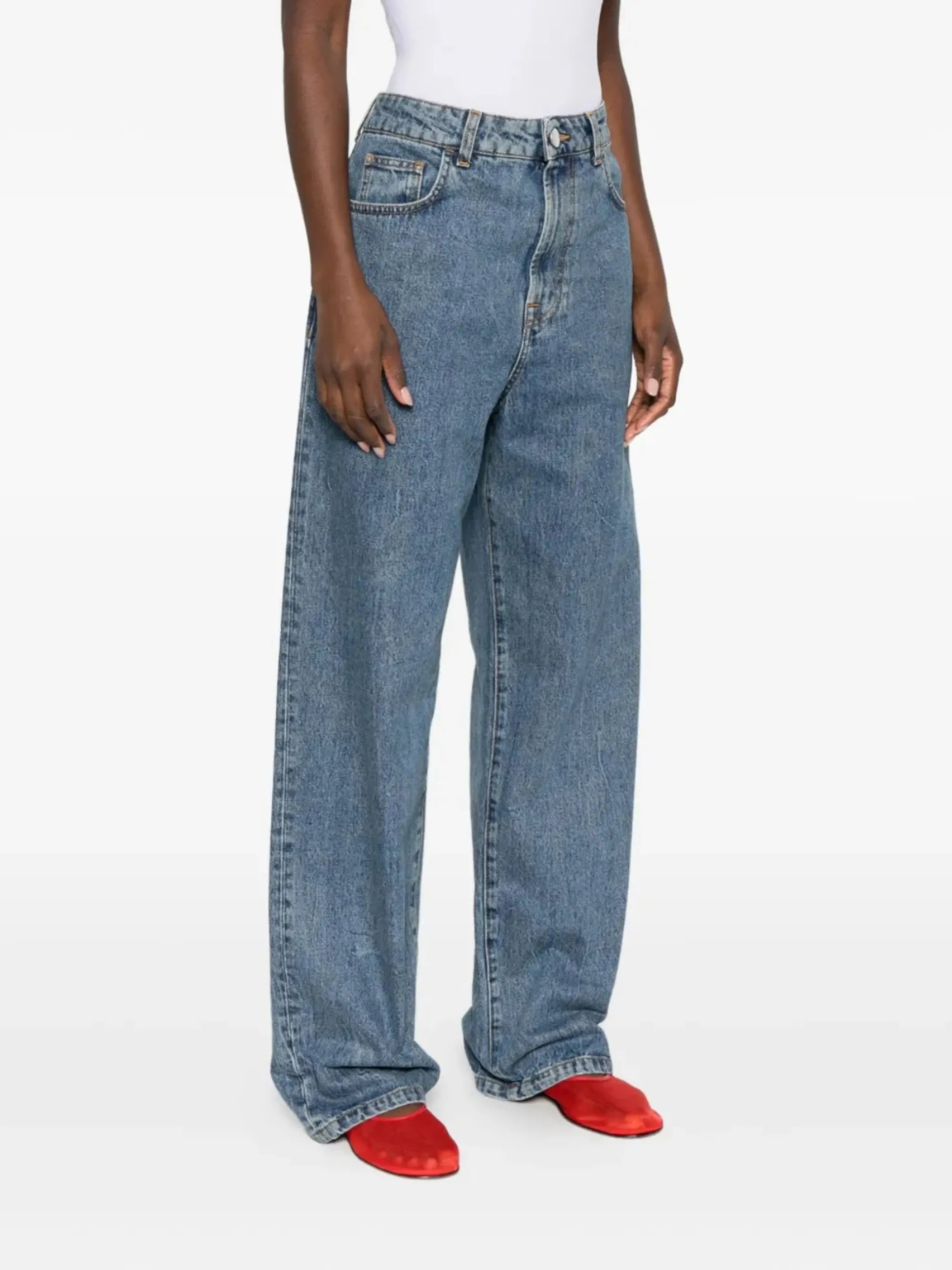 relaxed fit jeans