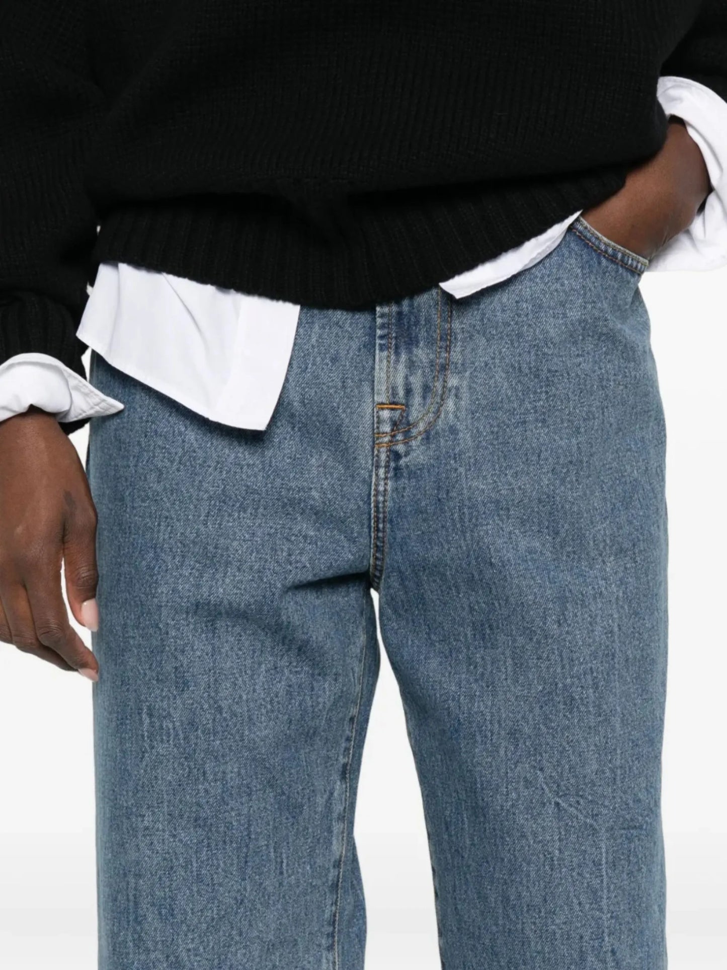 relaxed fit jeans