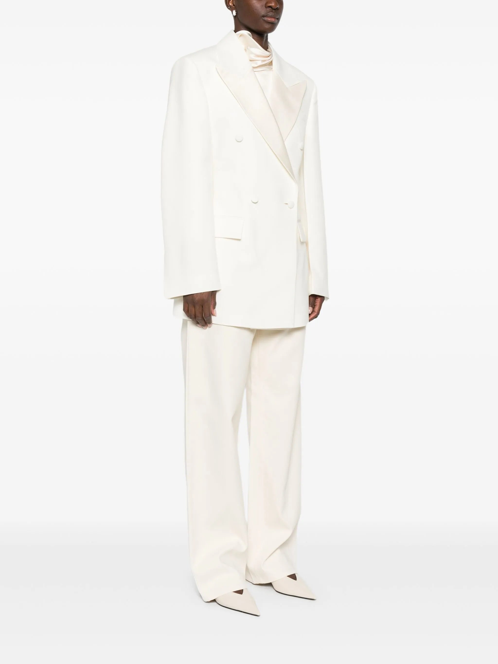 hourglass tuxedo blazer