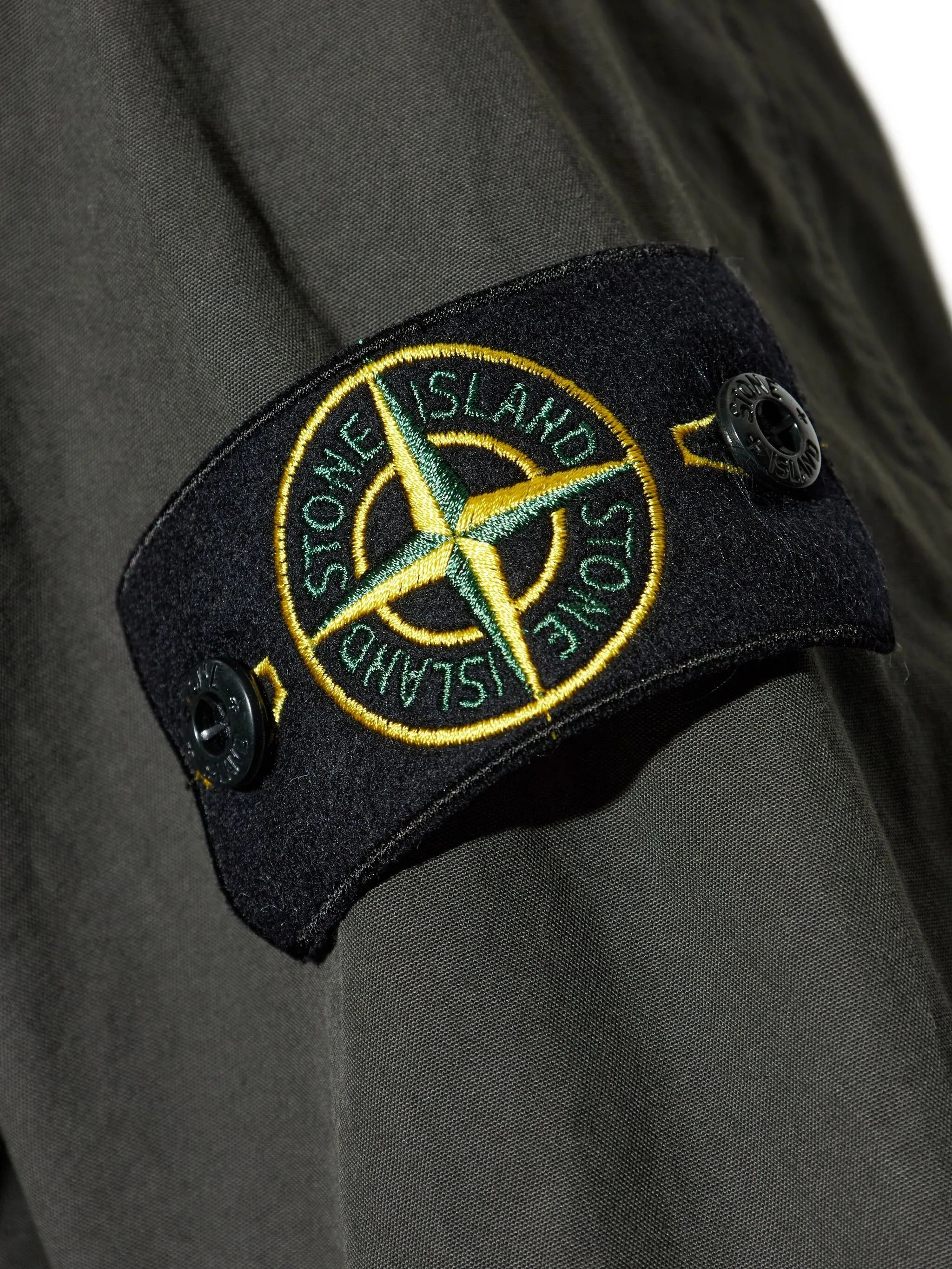 patch-pocket zip-front shirt
