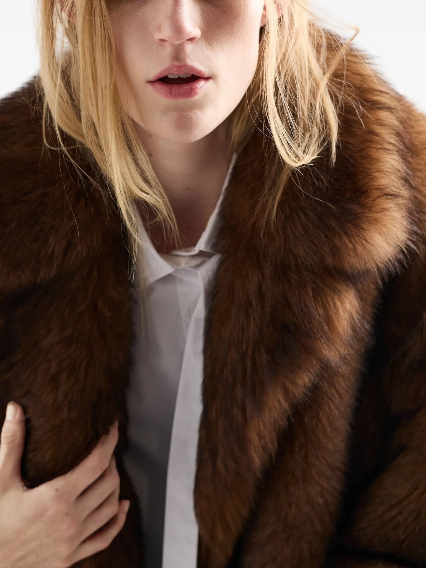 bow-collar patch-pocket shirt