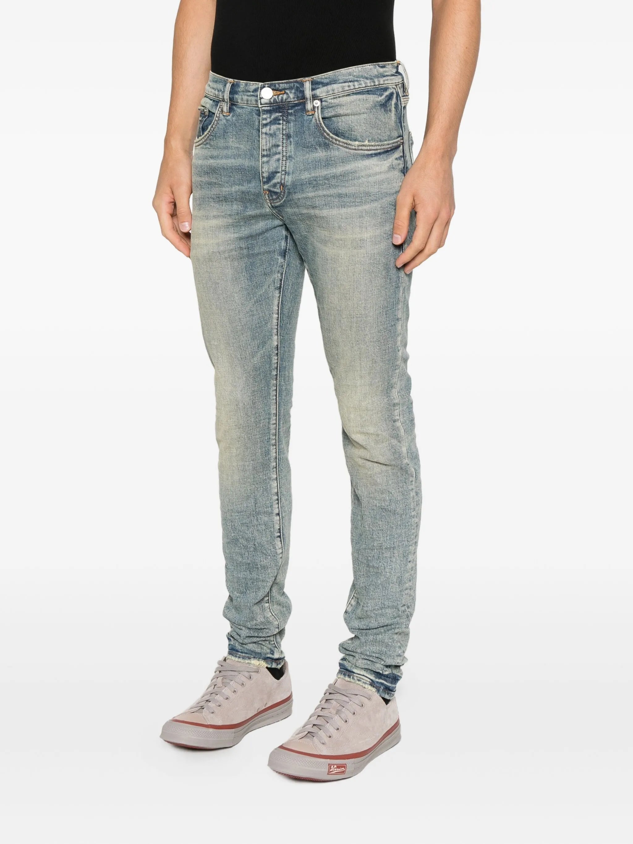 belt-loop jeans