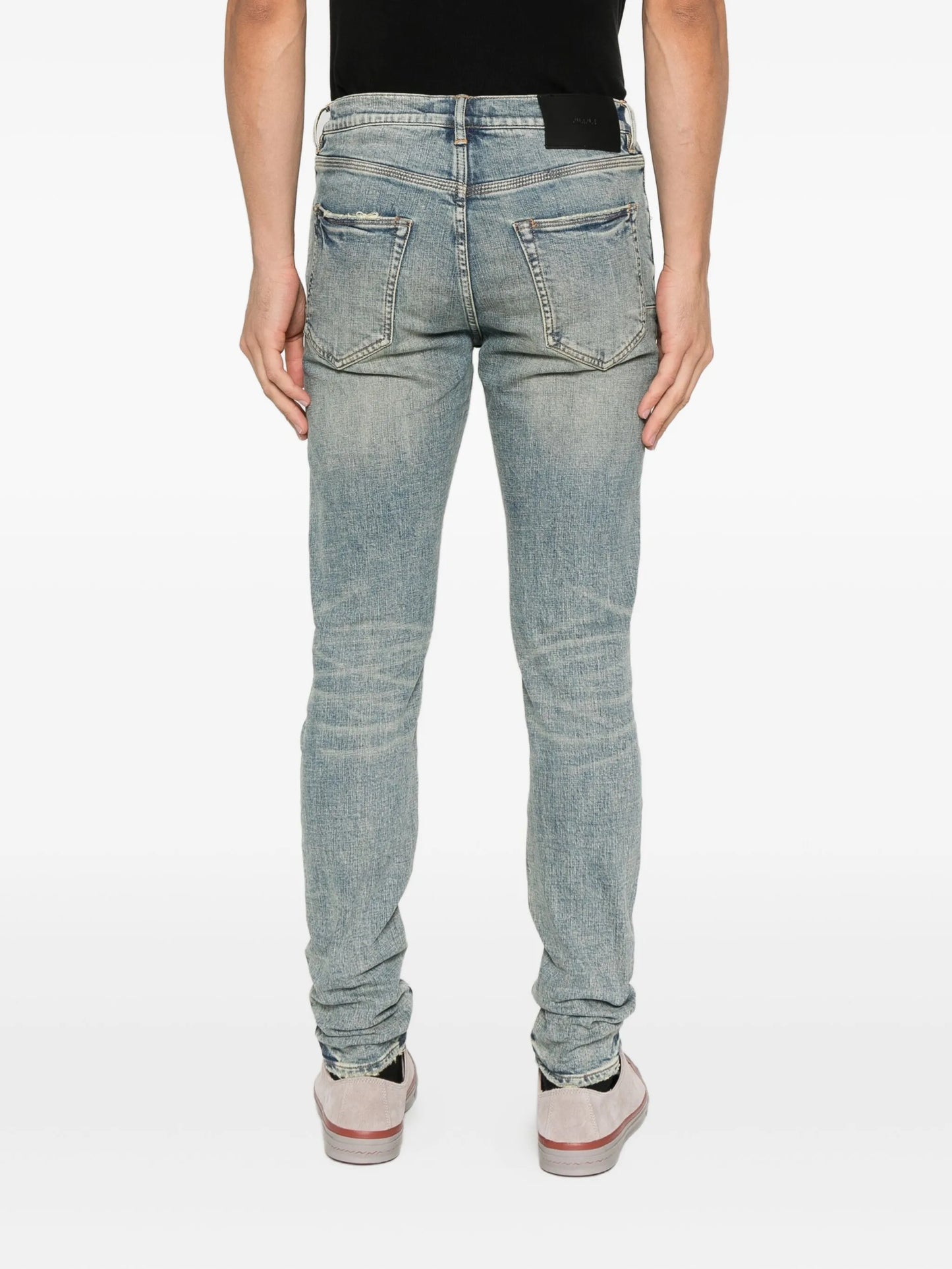 belt-loop jeans