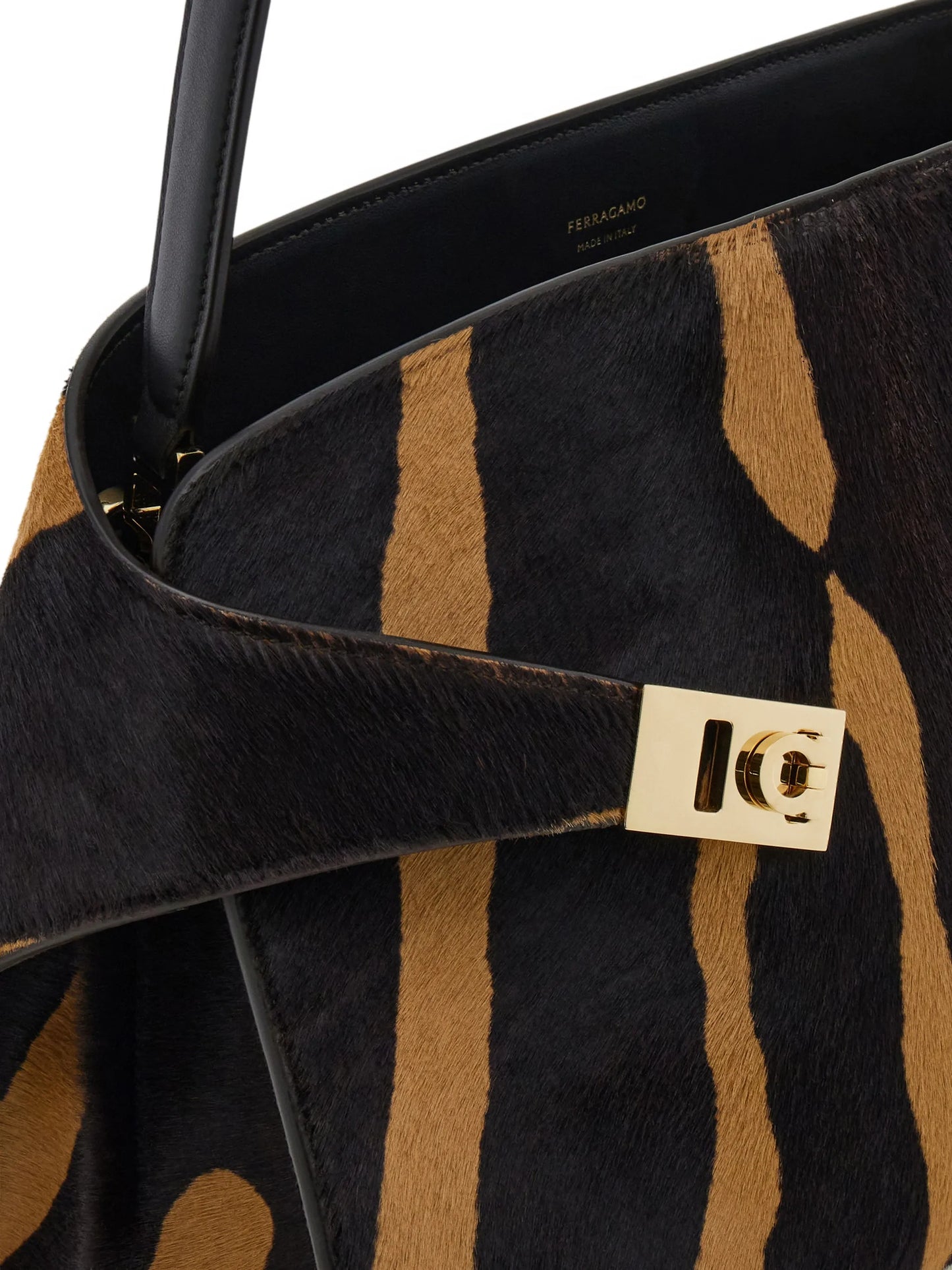 medium Hug soft bicolor shoulder bag