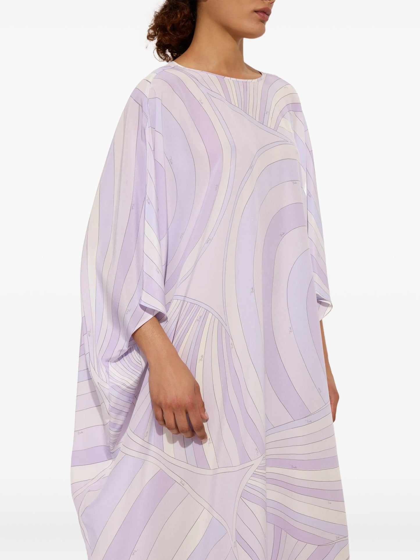 wave-print kaftan