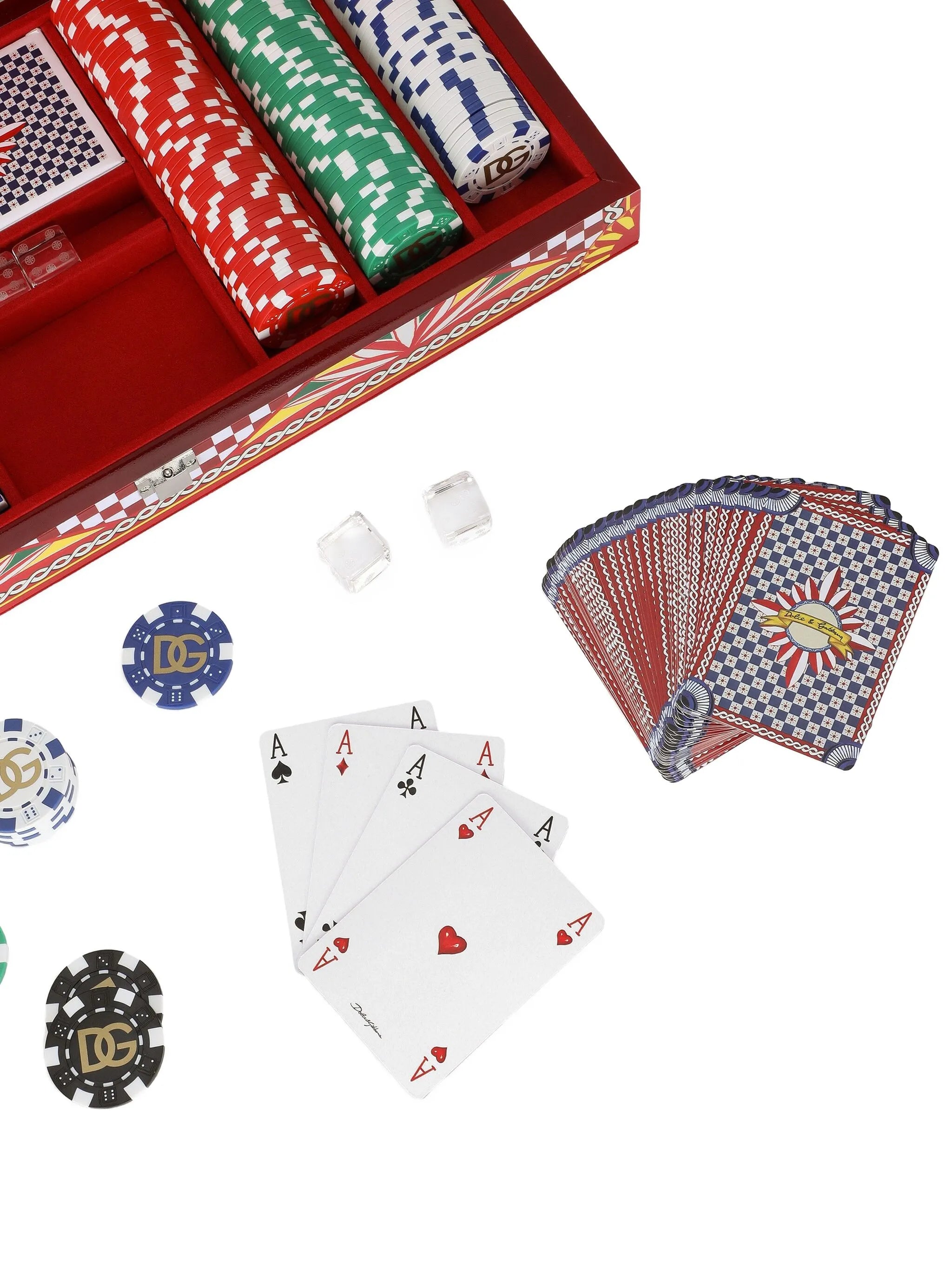 decorated poker set (39.7 cm x 20cm)
