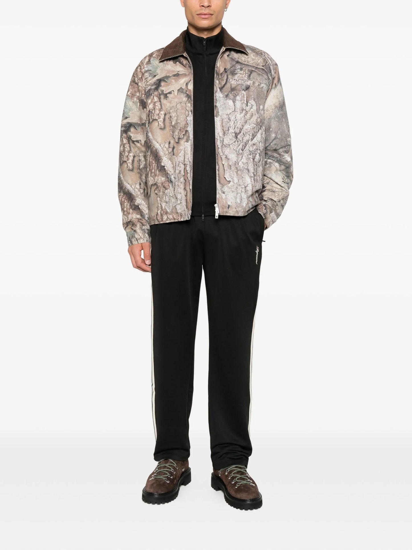 corduroy-collar camouflage trucker jacket
