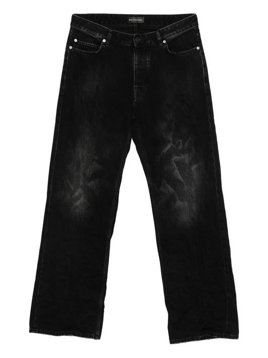 button-fastening jeans