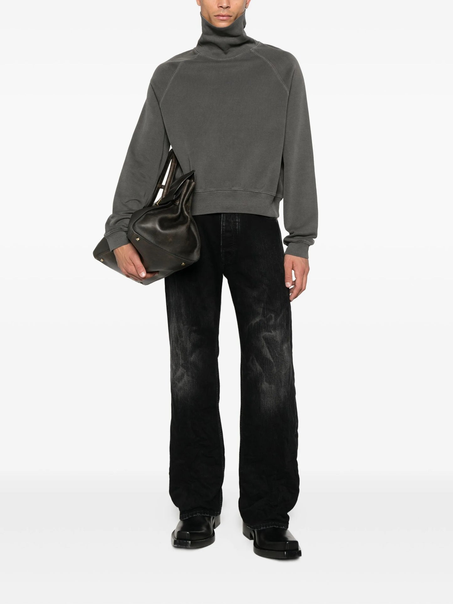 button-fastening jeans