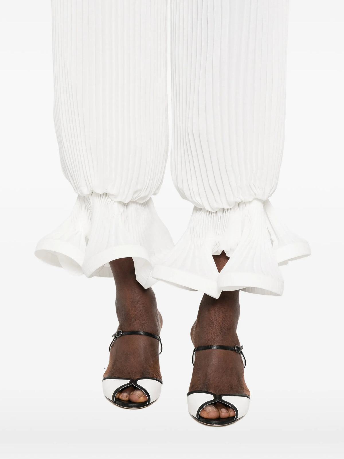 pleated balloon pants