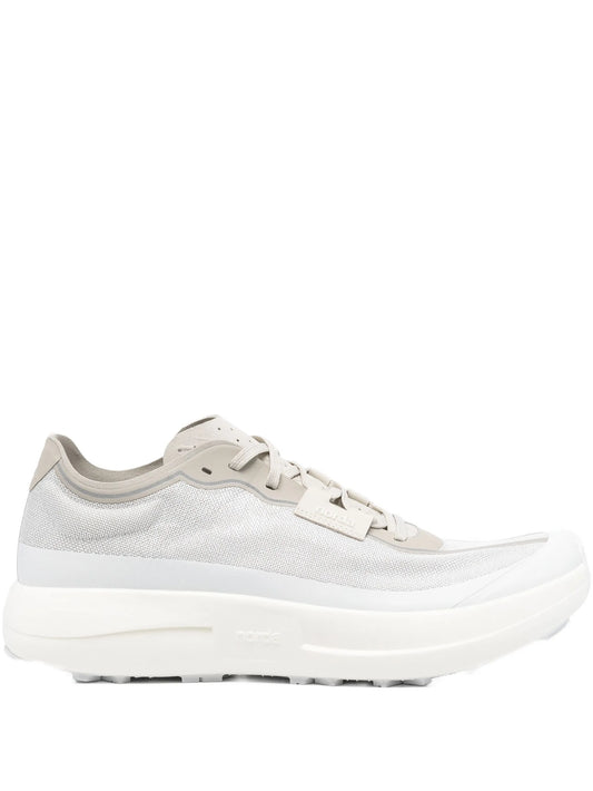 005 lace-up sneakers