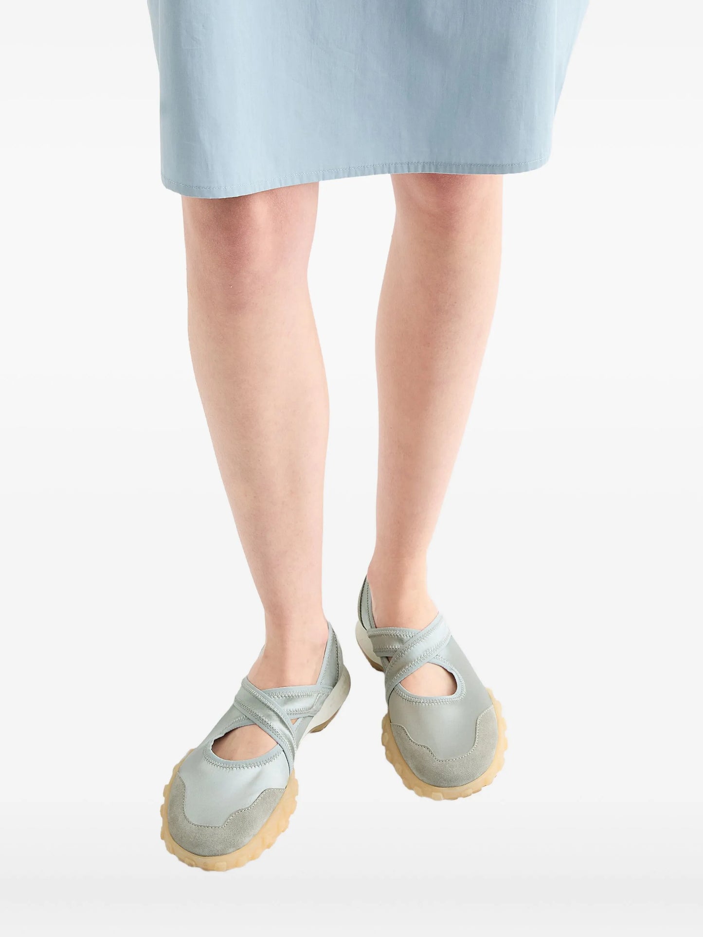 Moon round-toe sneakerinas