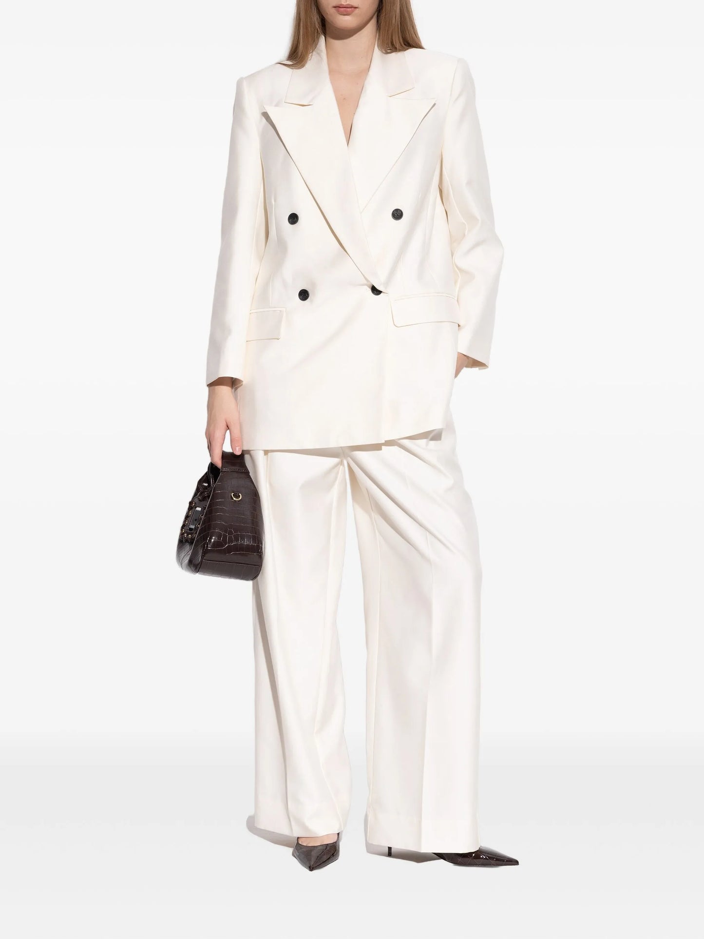 pointed crocodile-effect pumps