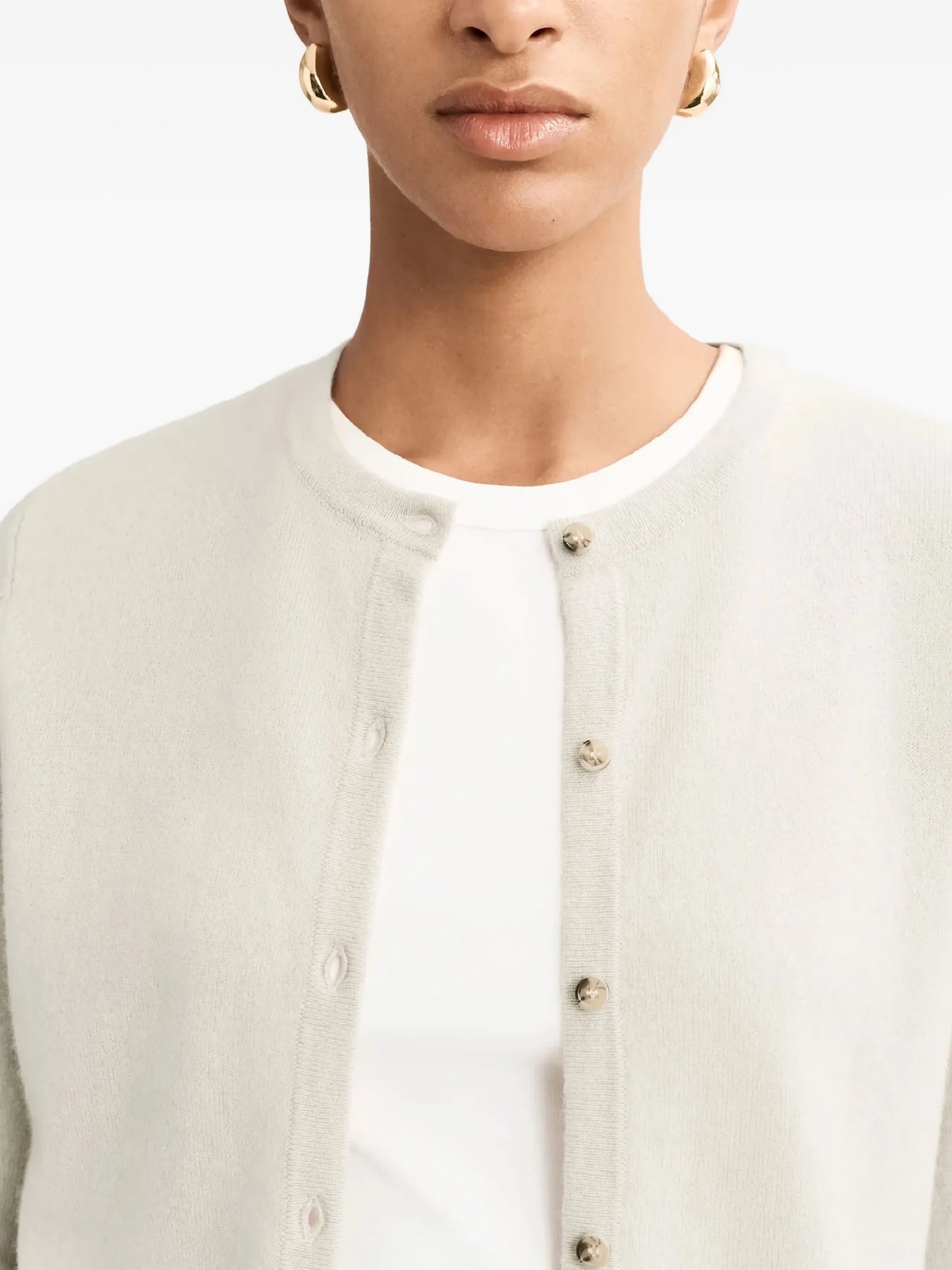 buttoned round-neck cardigan