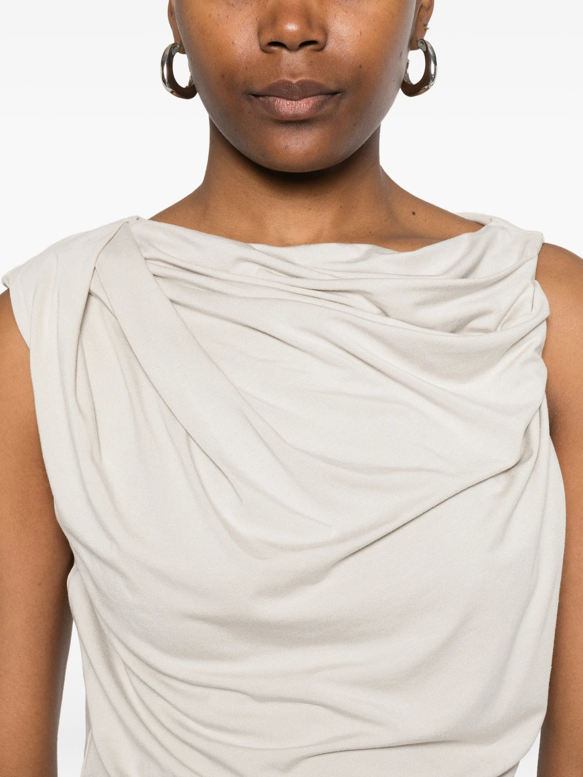 Drape tank in stone
