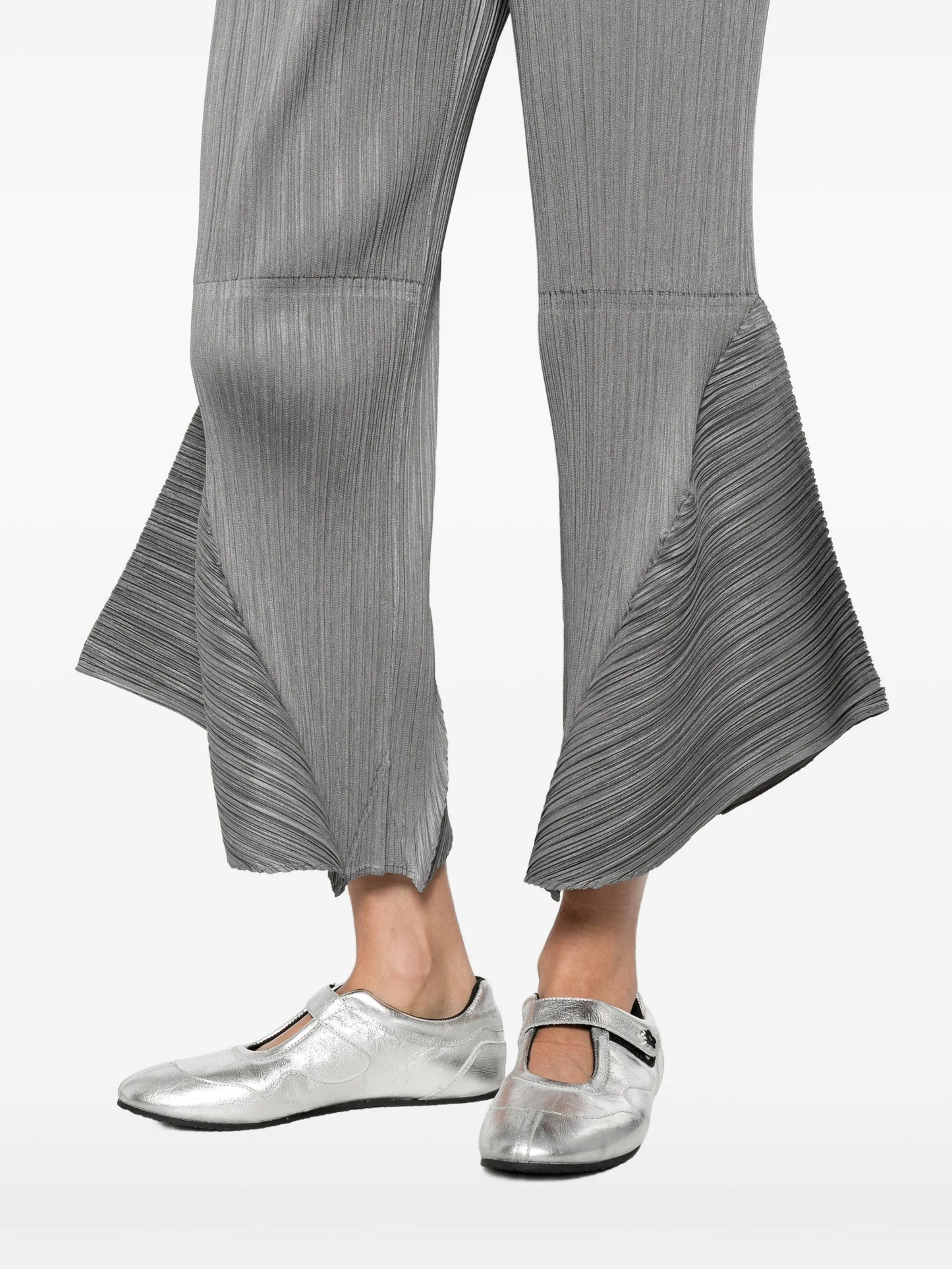 Skyline pleated flared trousers