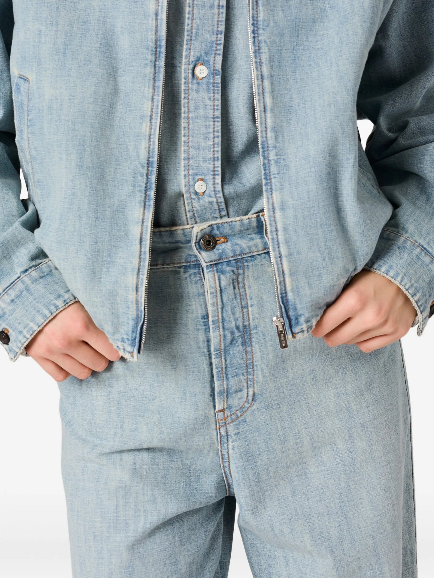 Chambray embroidered-logo jeans