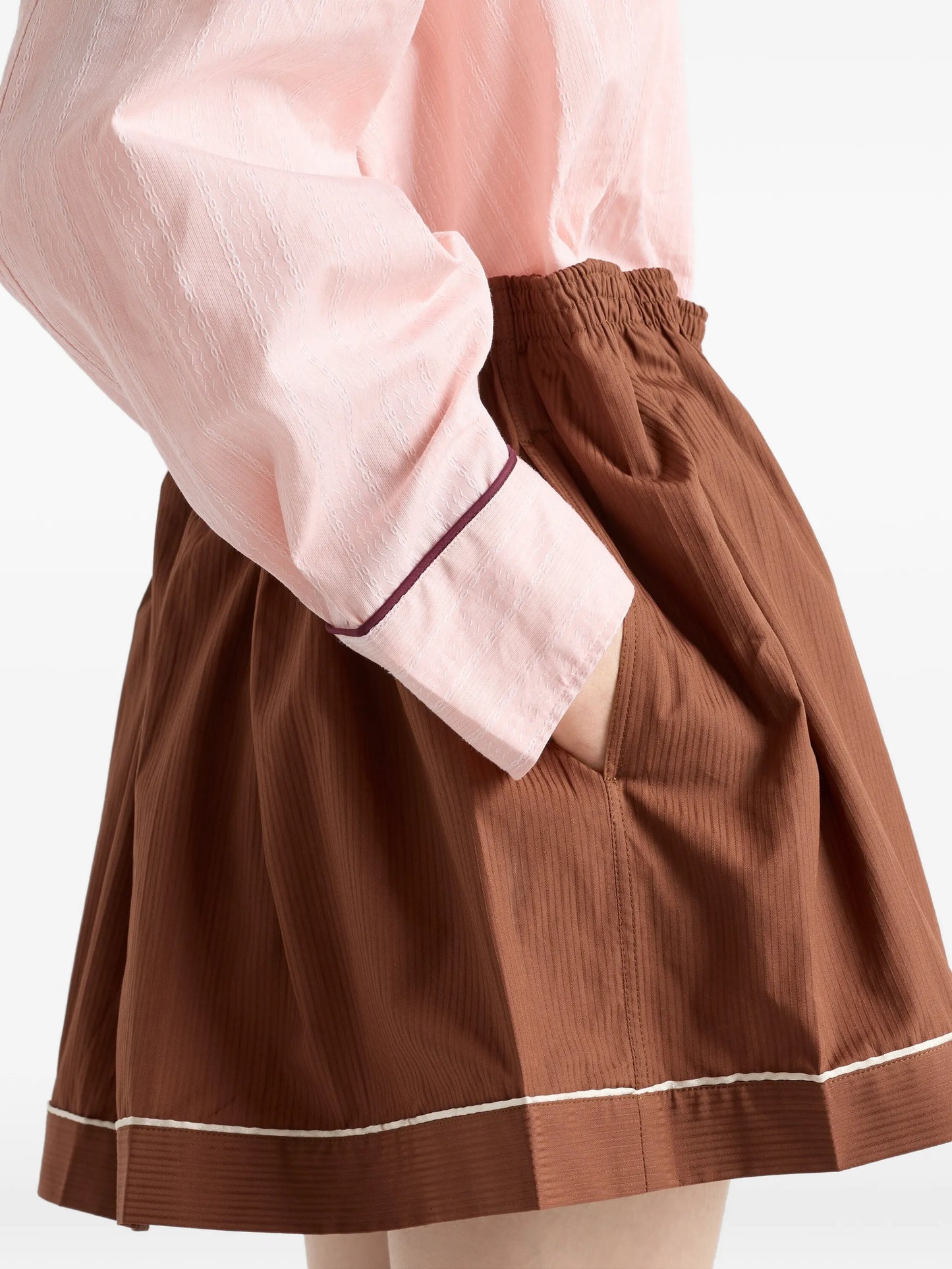 elasticated-waist buttoned mini skirt