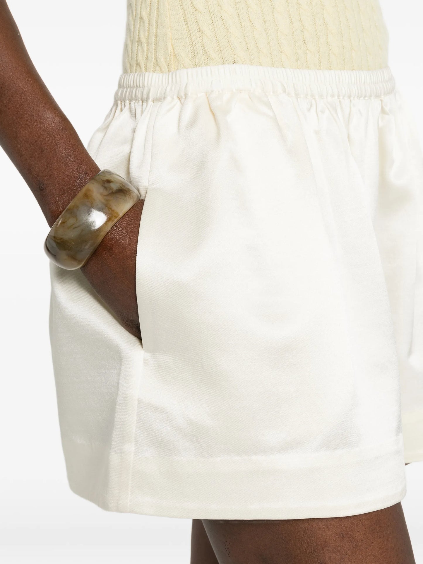 elasticated-waistband shorts