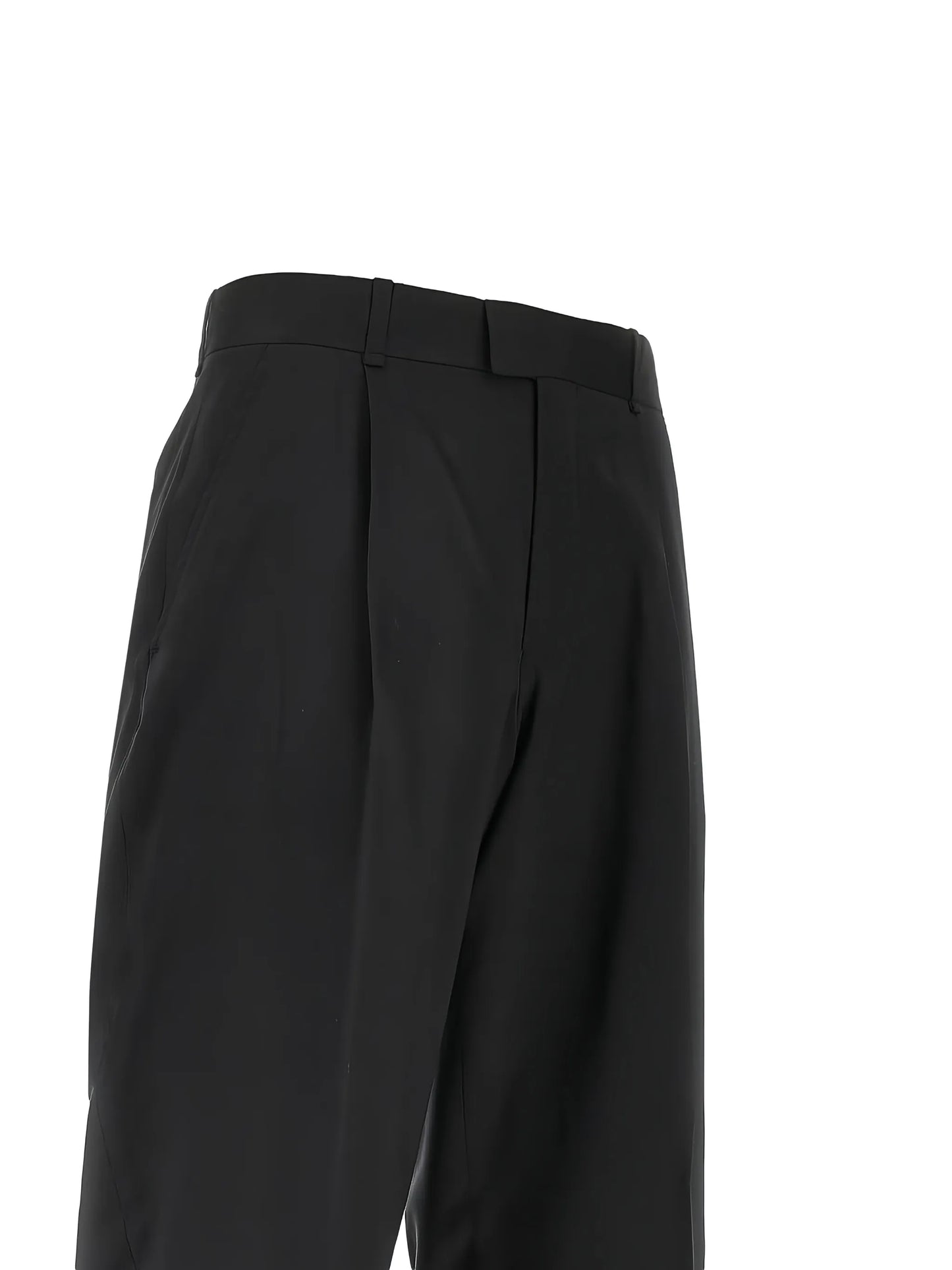 pleated trousers