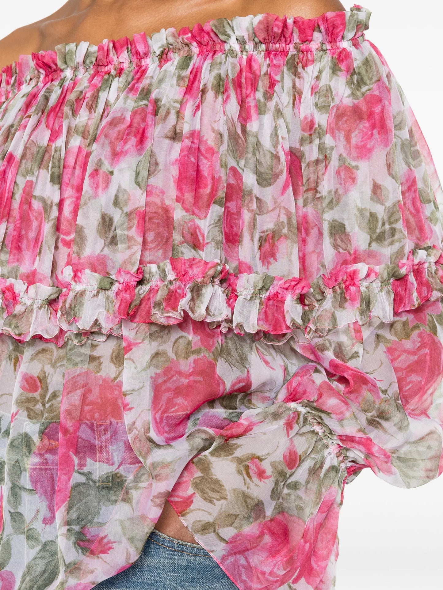 floral-print ruffled blouse