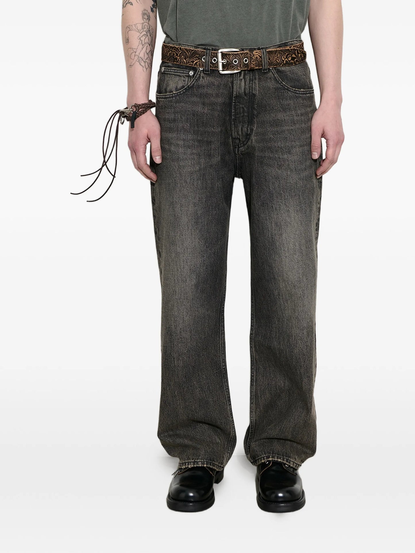dust wash denim jeans