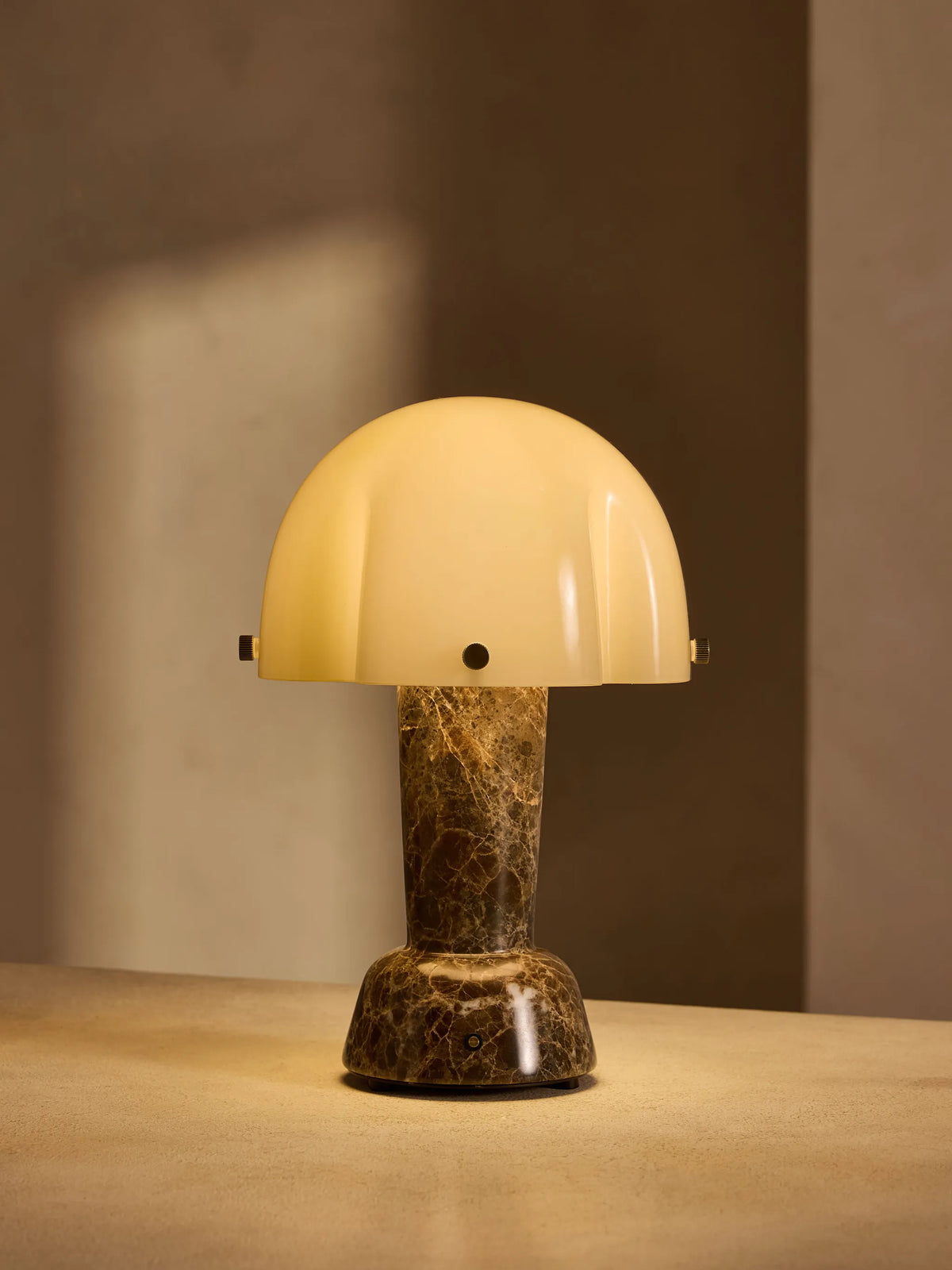Rio marble portable lamp