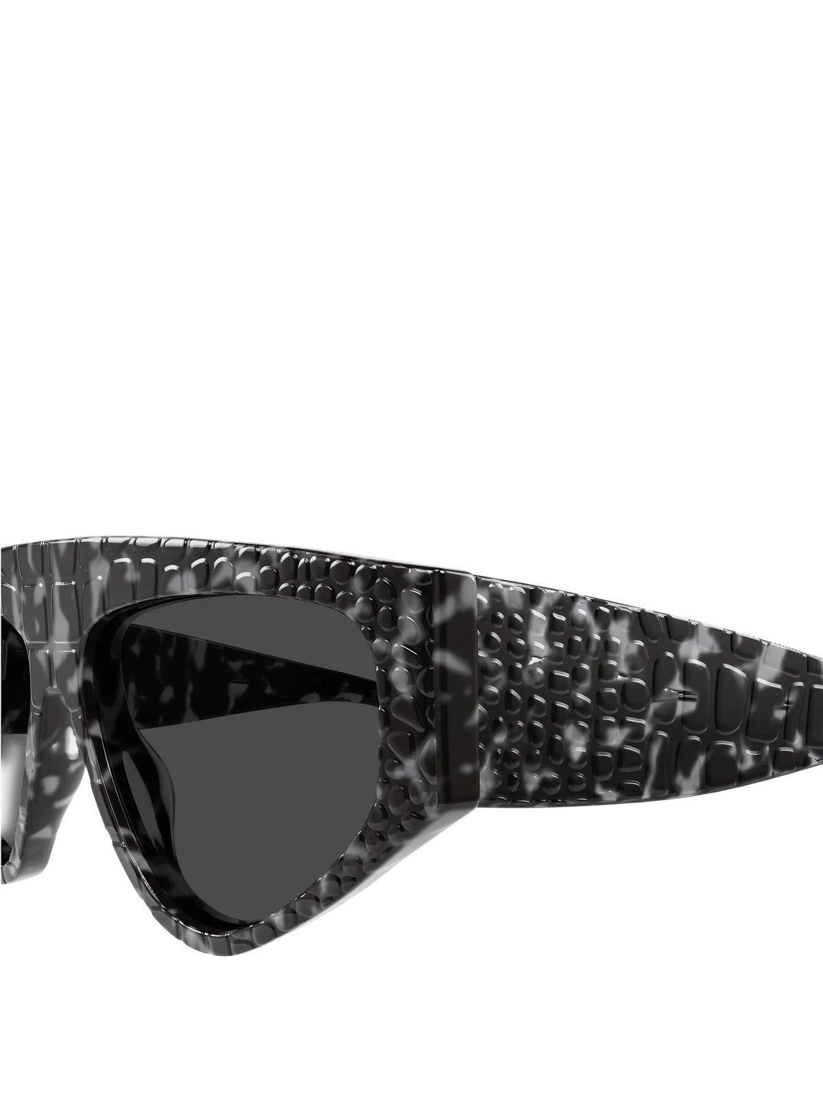 crocodile-effect tortoiseshell-pattern sunglasses