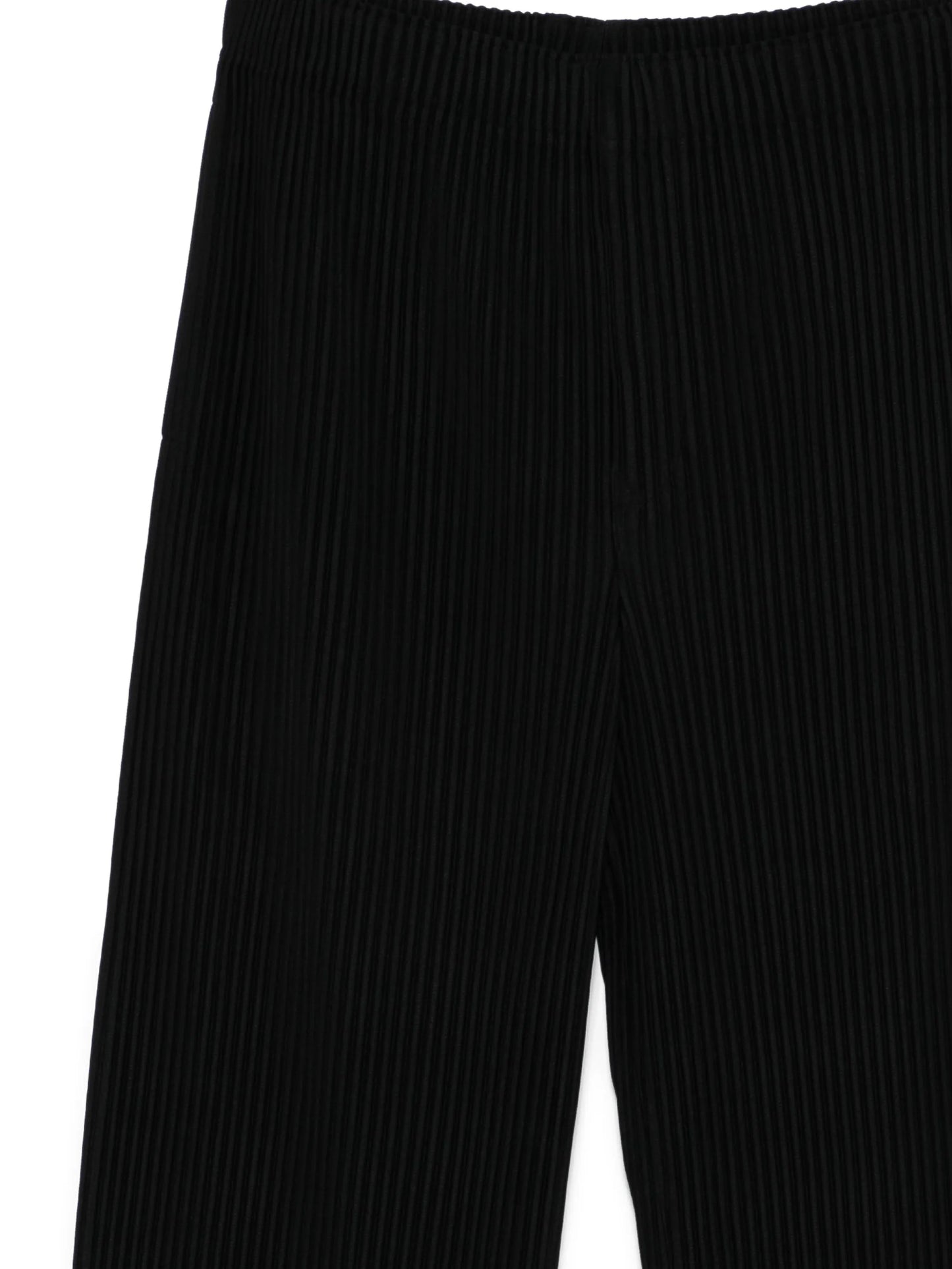 pleated trousers
