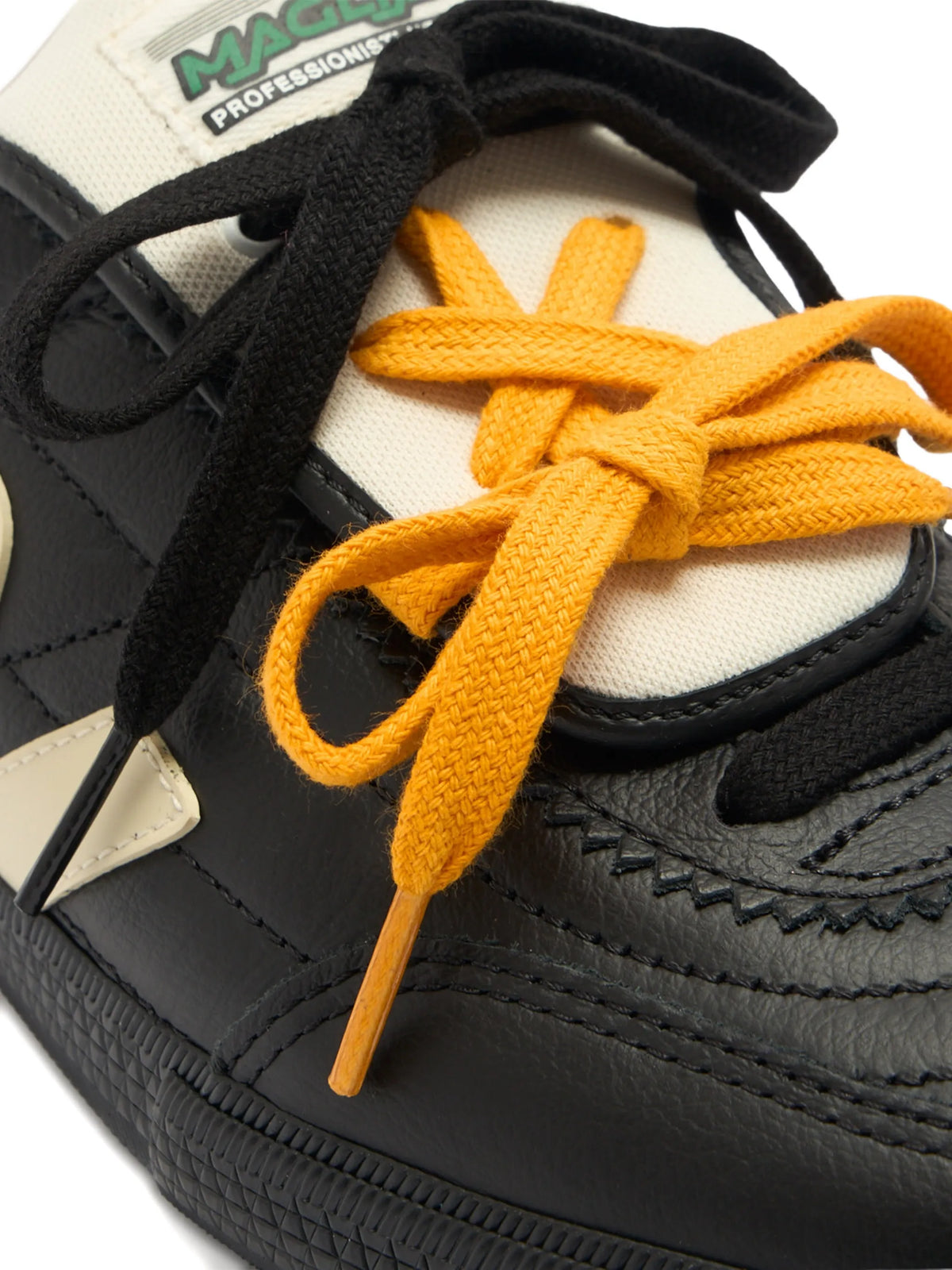 Panenka leather sneakers