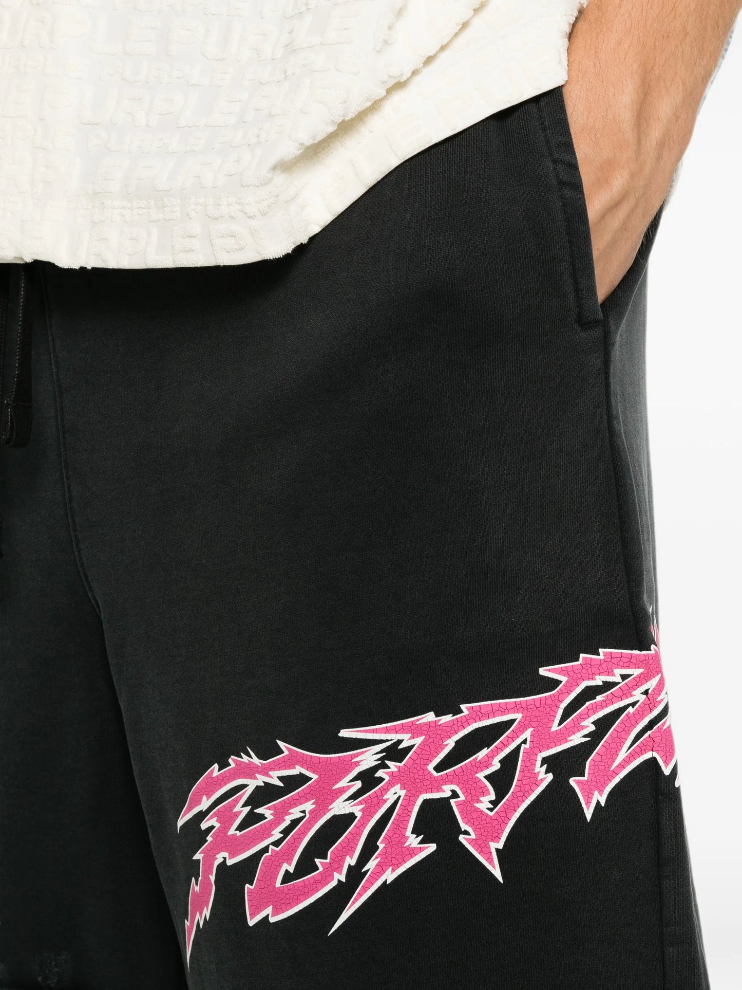 graphic-print raw-cut shorts