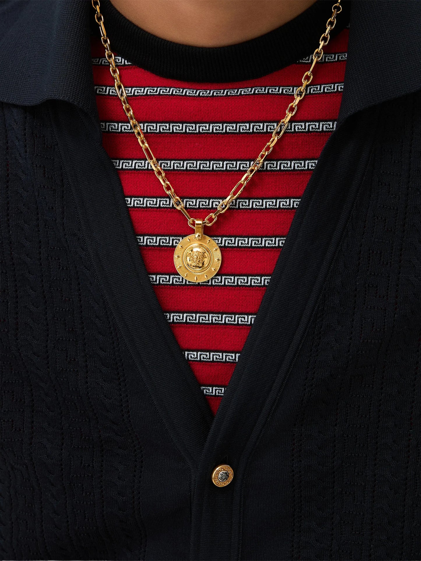 Medusa-pendant chain necklace