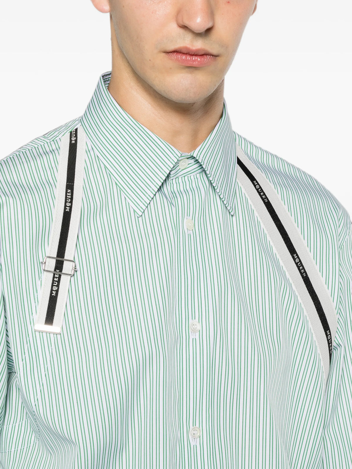 logo Harness shirt in white/light blue