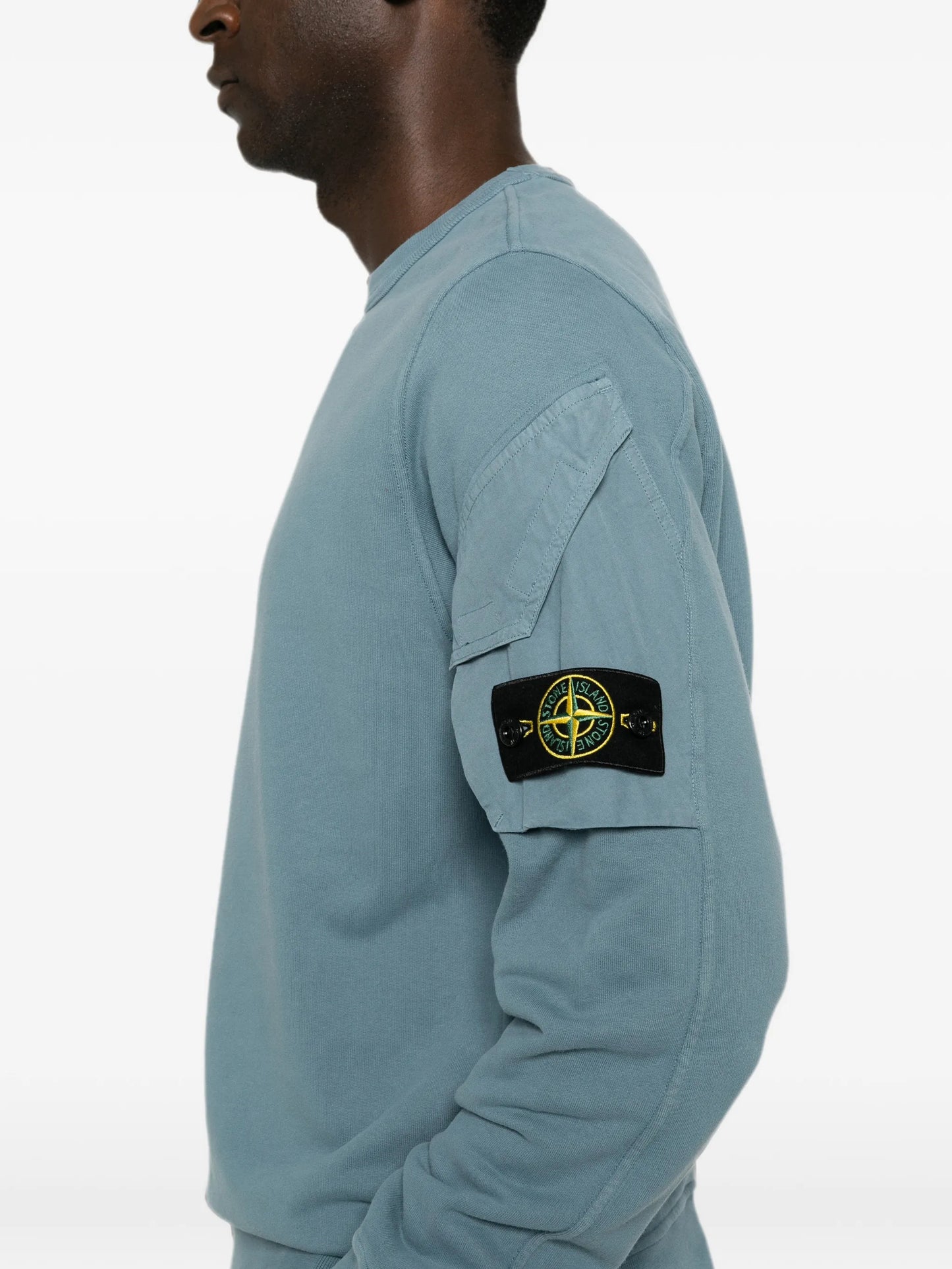 logo-patch sleeve-pocket sweatshirt