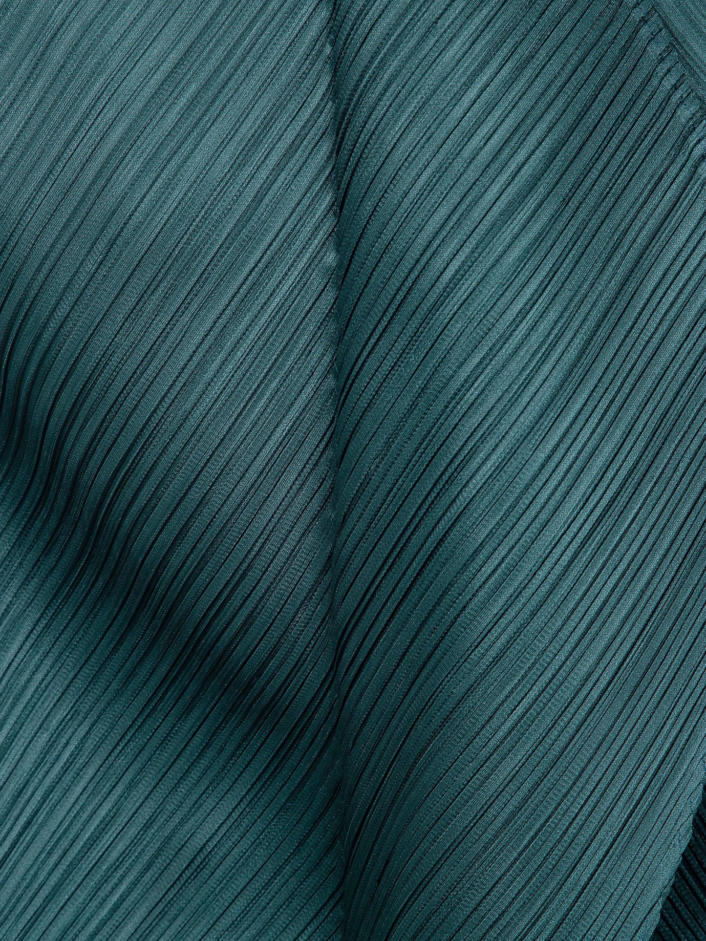 Leaf pleated top