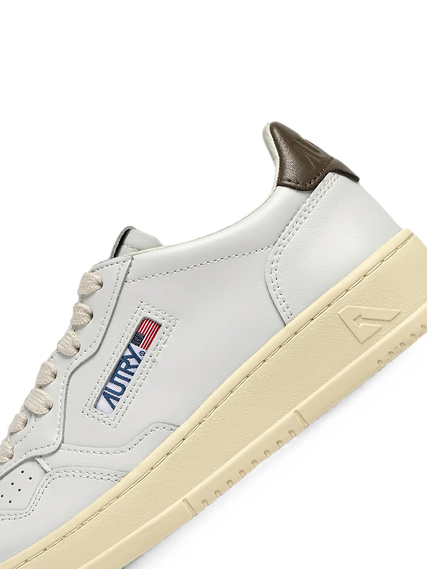 Medalist low sneakers