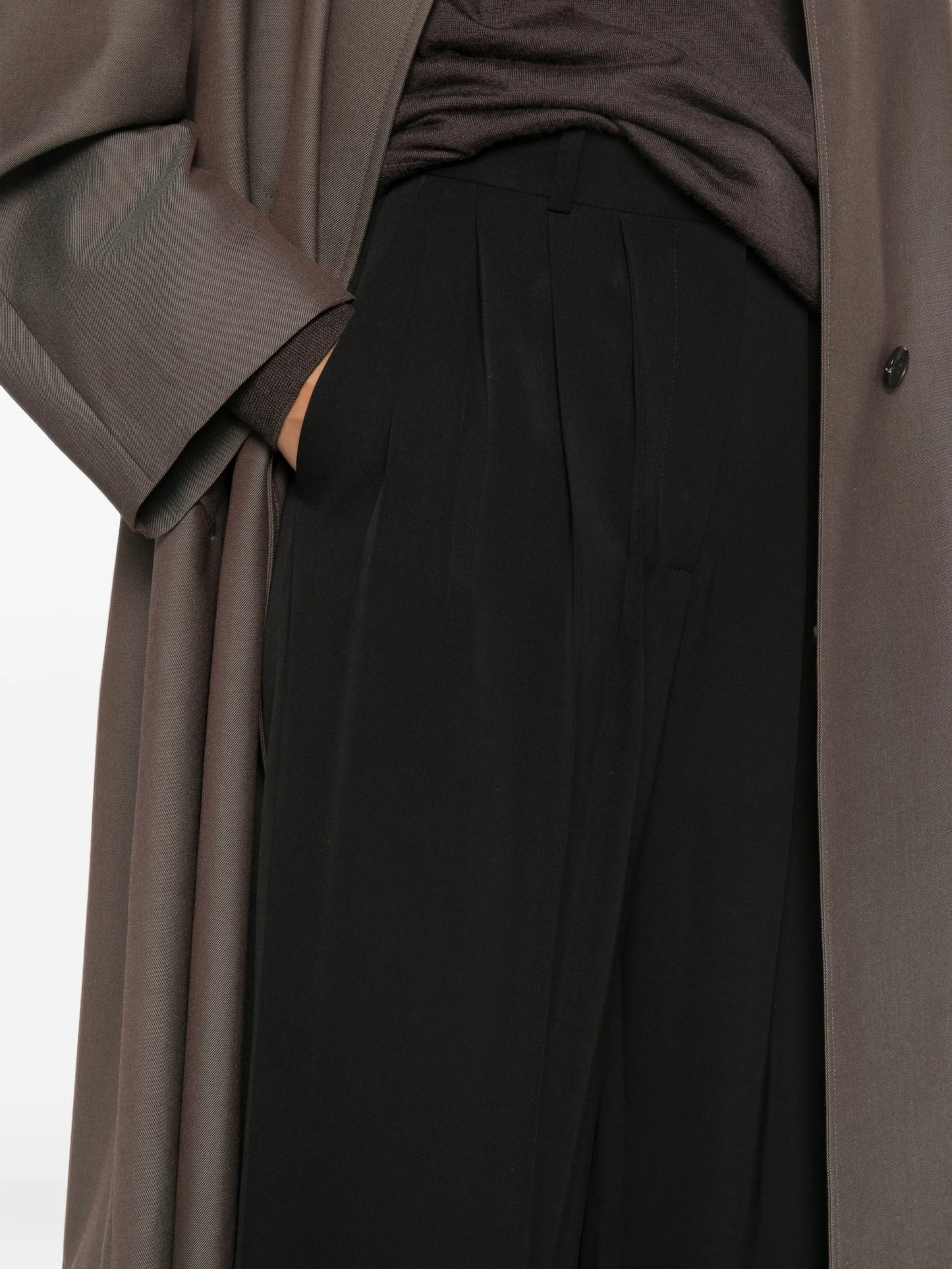 pleated wide-leg trousers