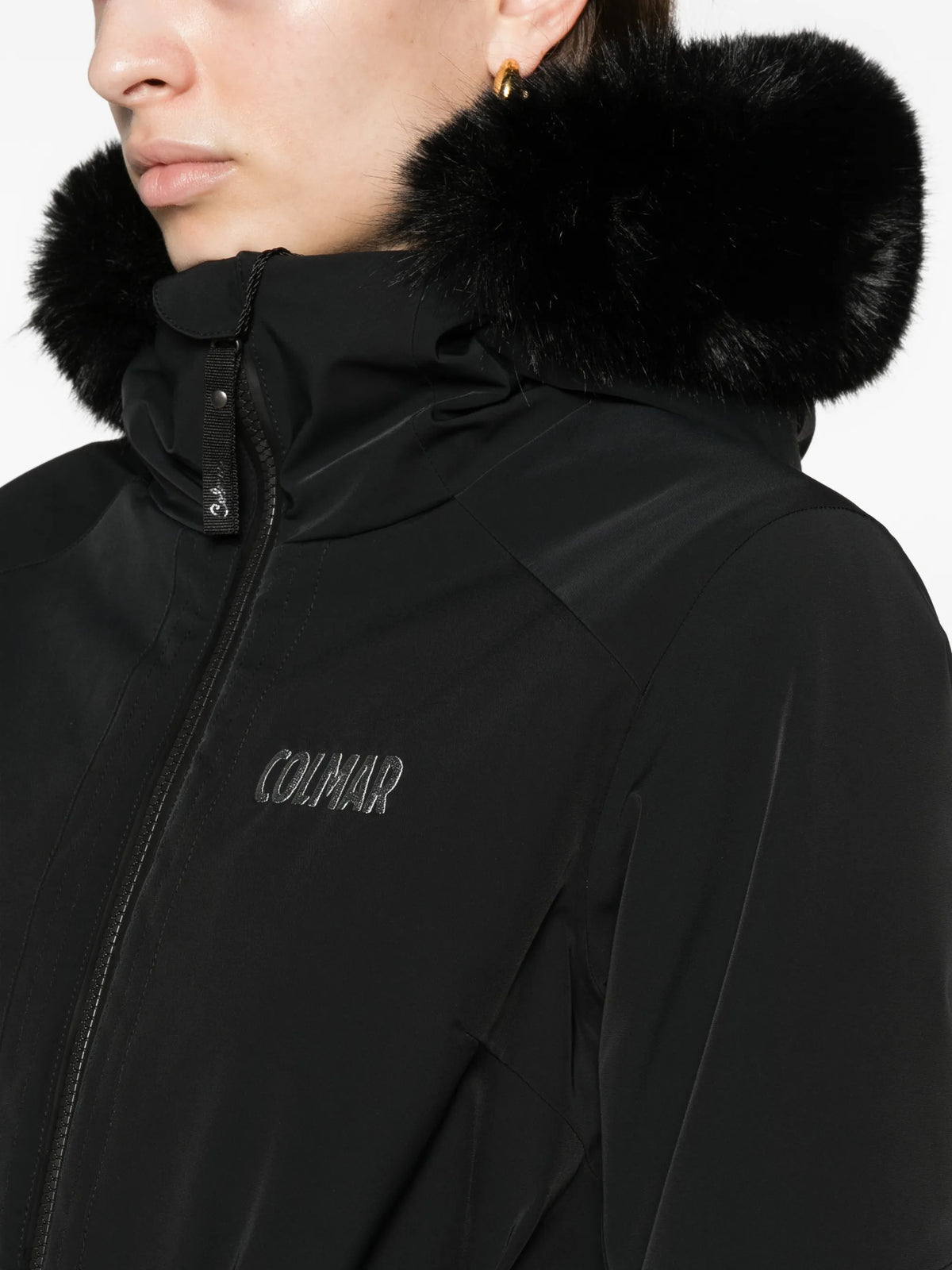 shaped ski jacket with faux fur
