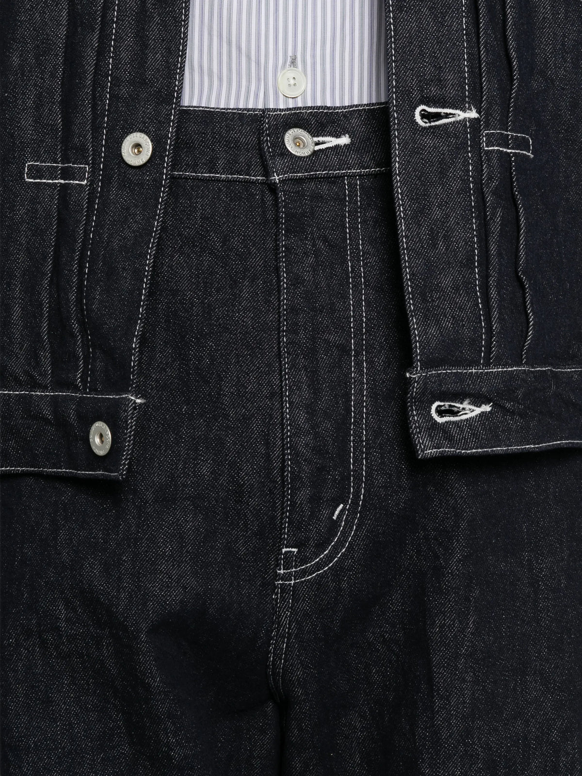 contrast-stitch wide-leg jeans