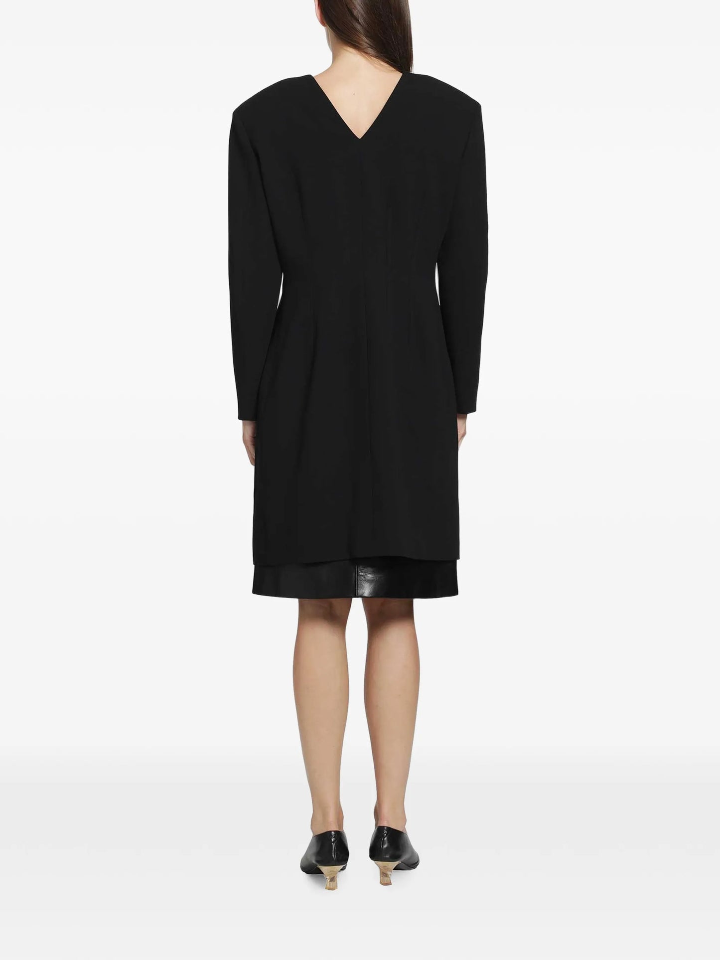 sablé cut-out top