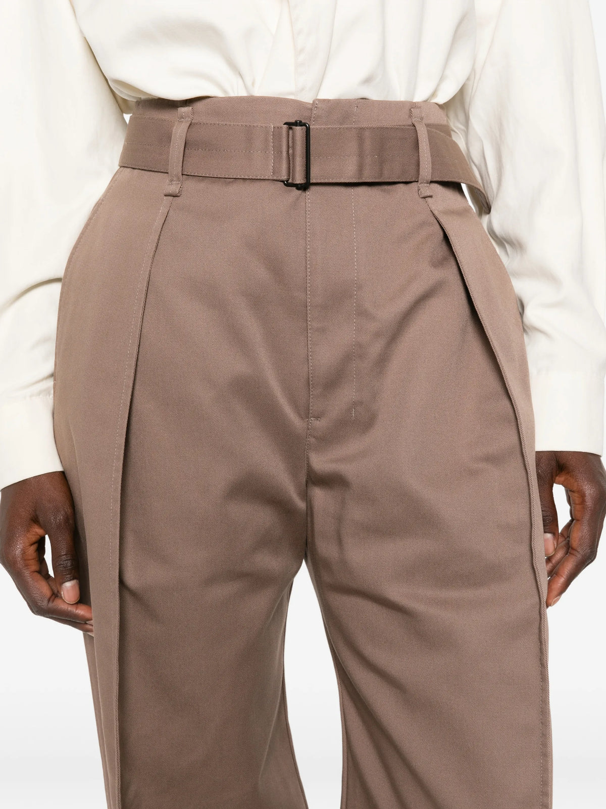 belted pleated high-waisted trousers