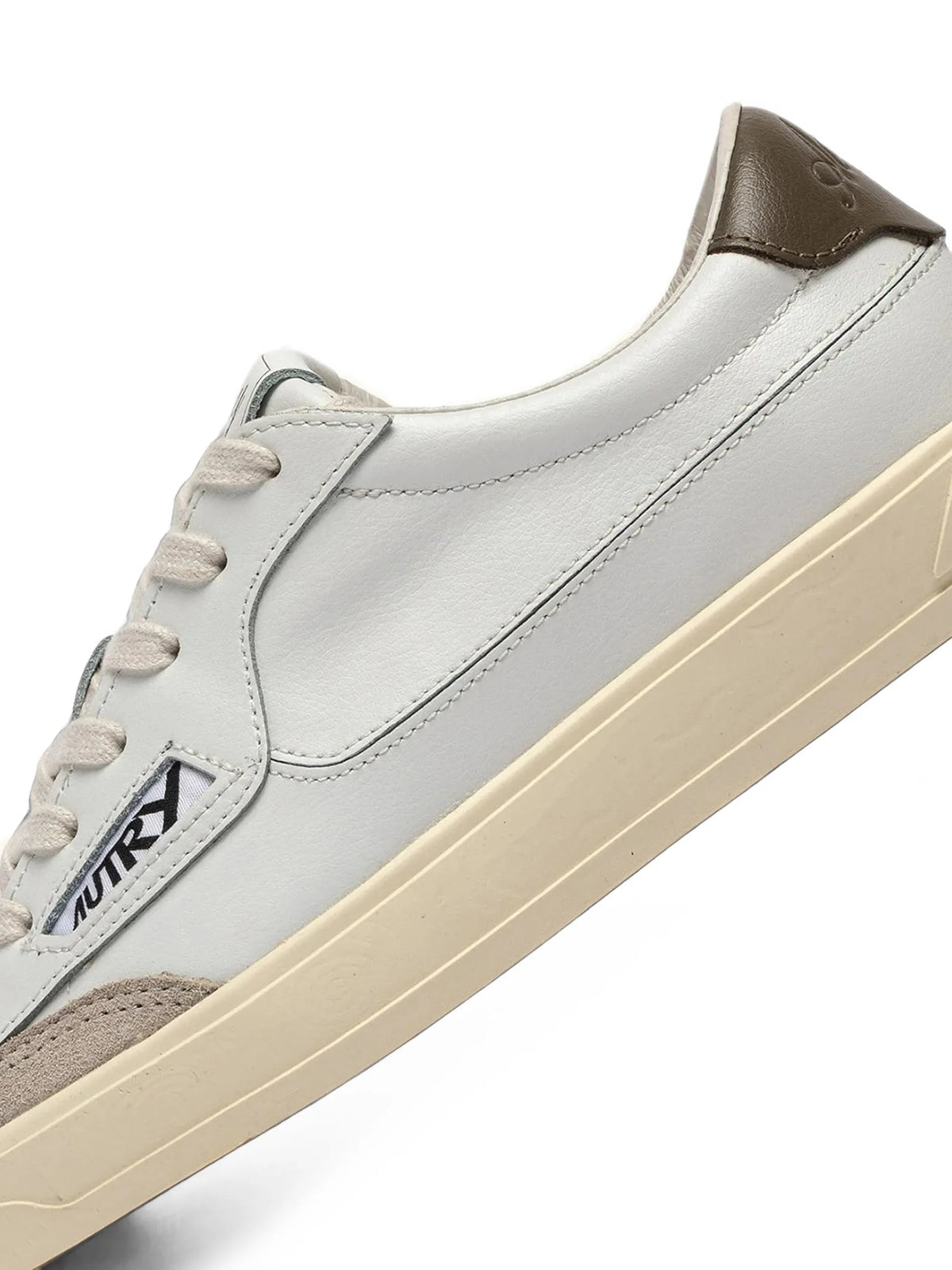 Windscape logo-patch panelled sneakers