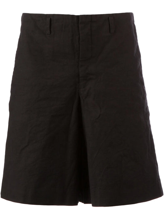 baggy shorts