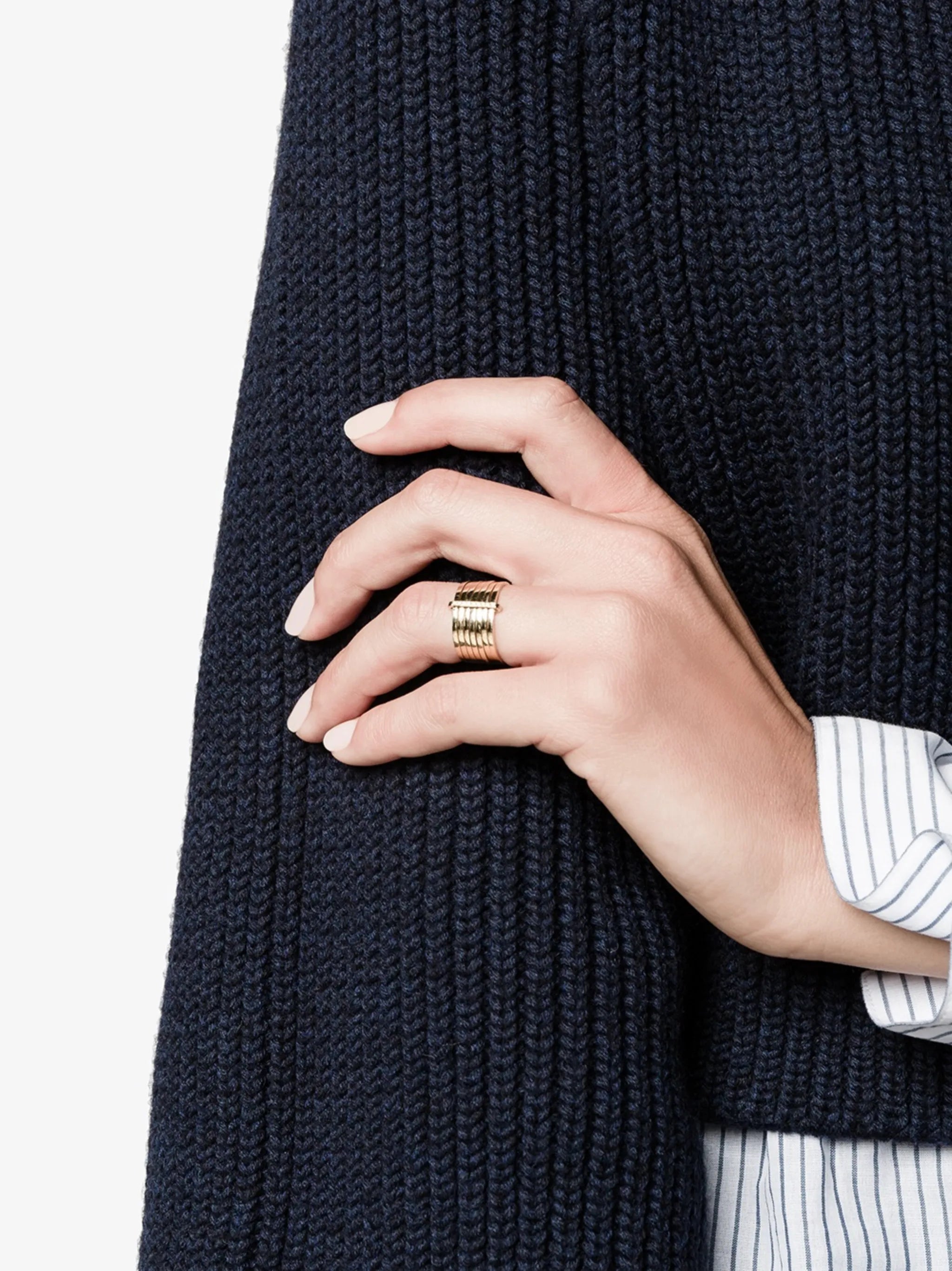 18kt gold '7 Day' ring with diamonds