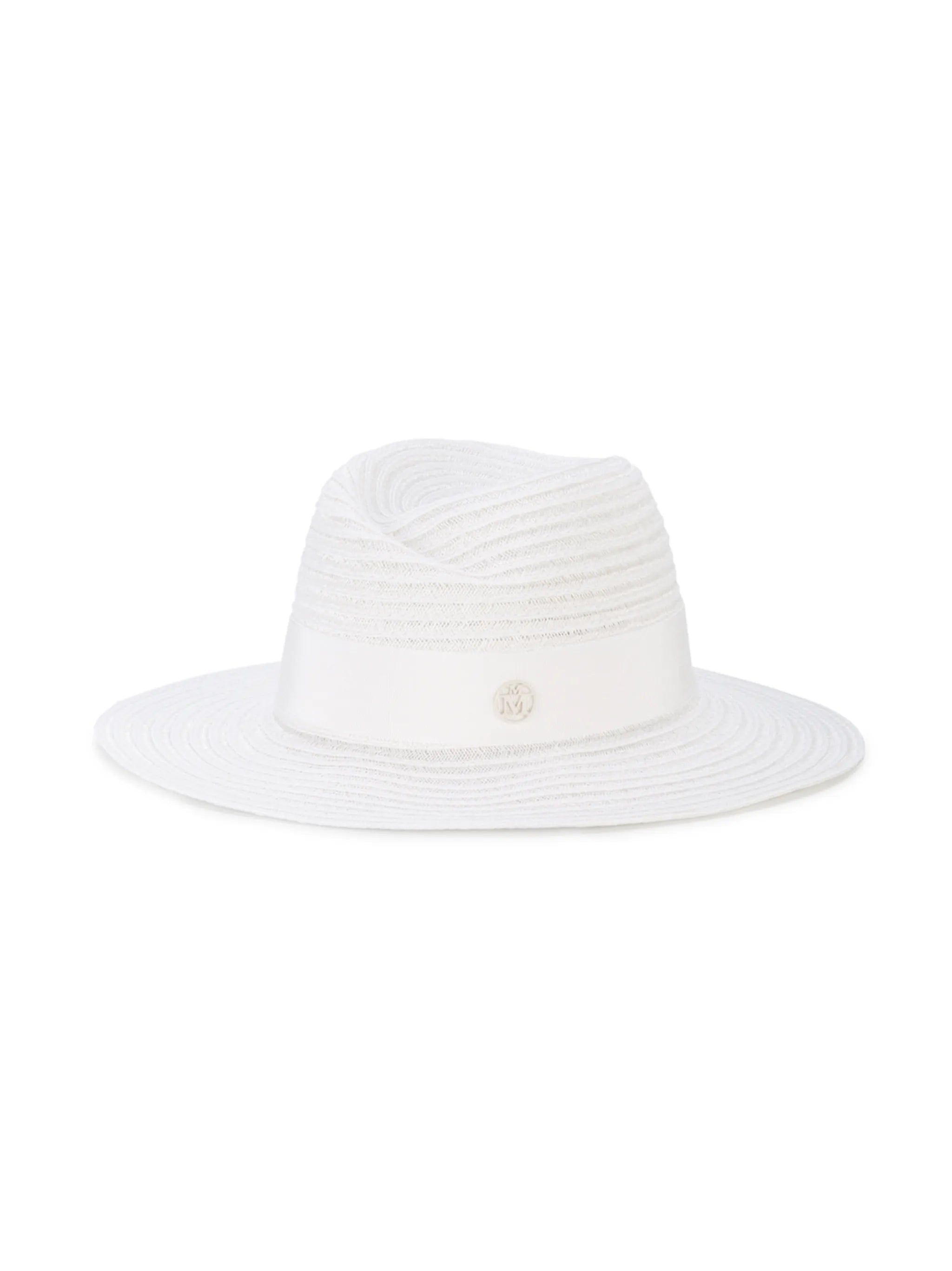 Virginie hat